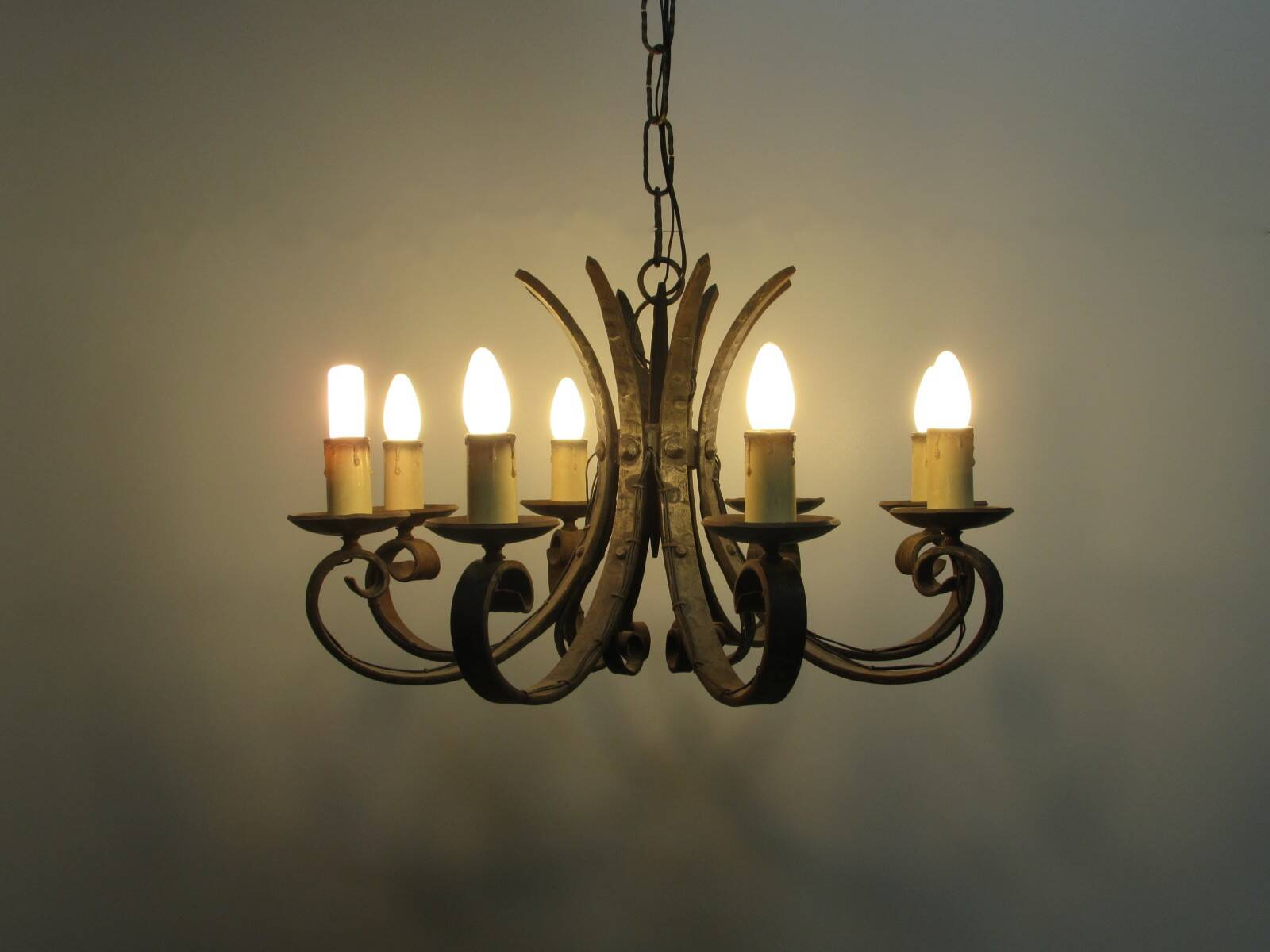 Lustre en fer forgé des années 1940