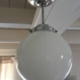 Opaline globe suspension