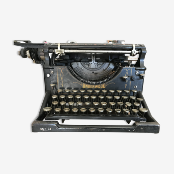 Machine à écrire Underwood Azerty  n°5 année 1904