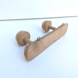 Small mushroom wood patère