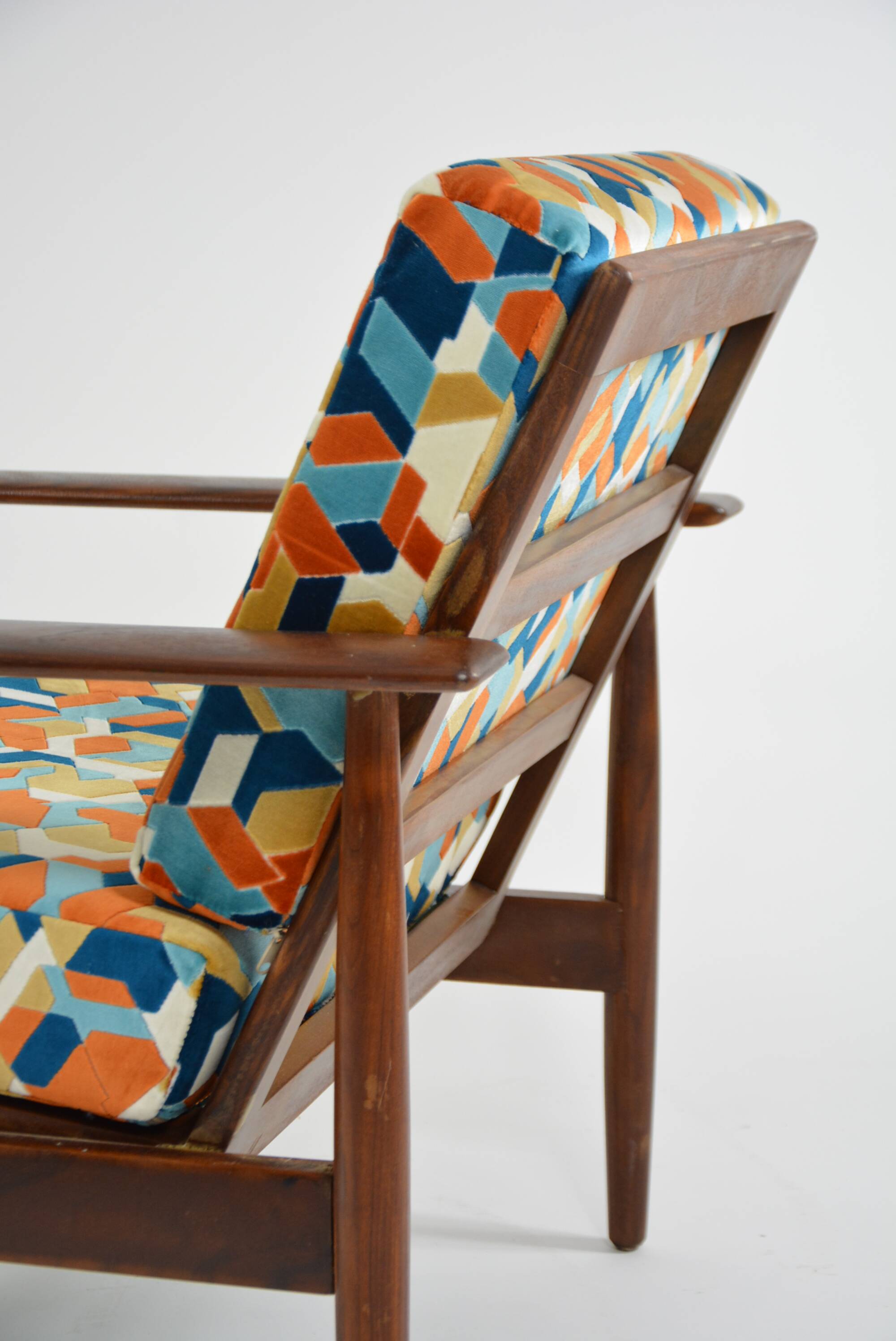 Scandinavian armchair with geometric fabric