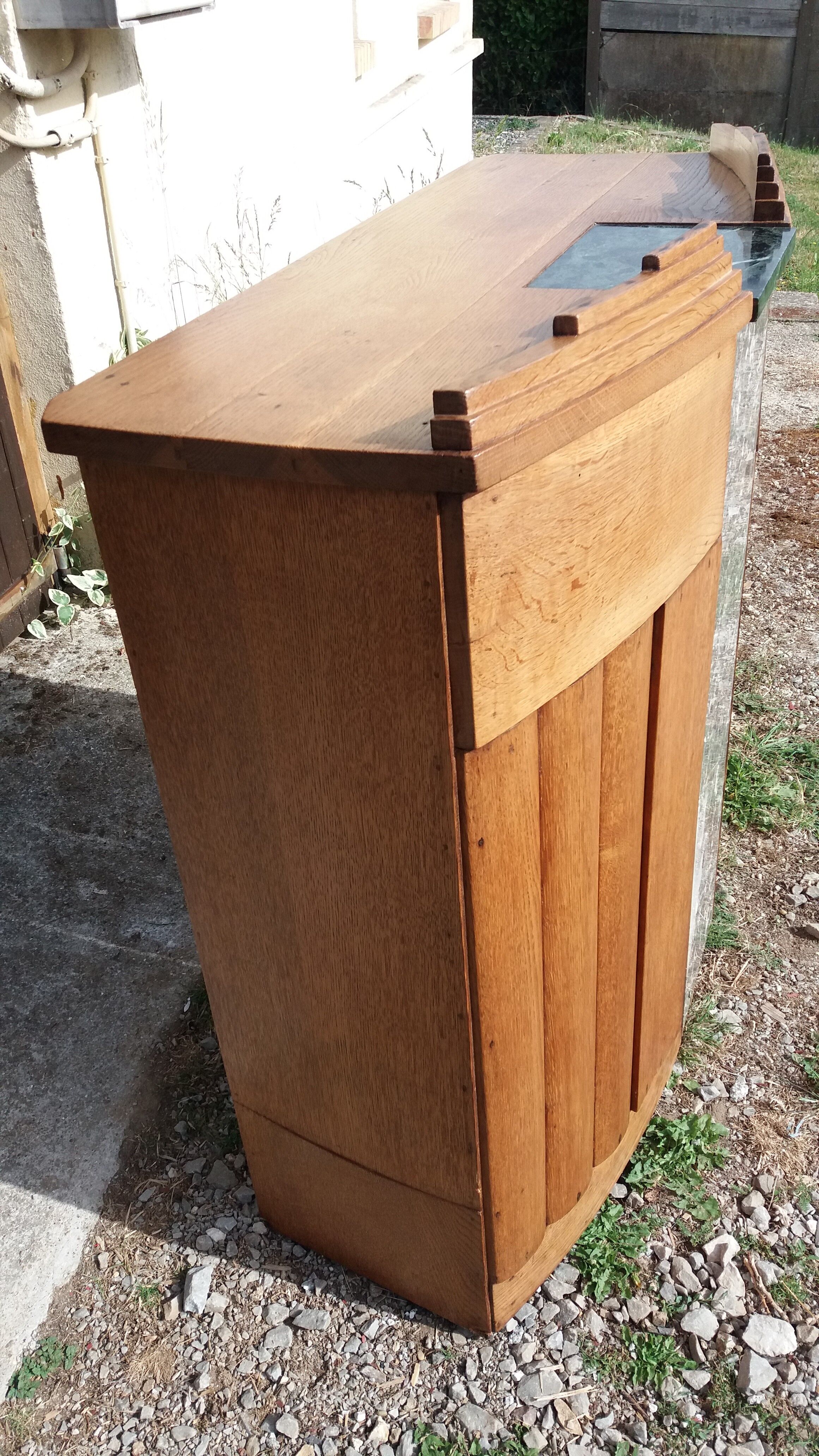 Art deco counter/cash register