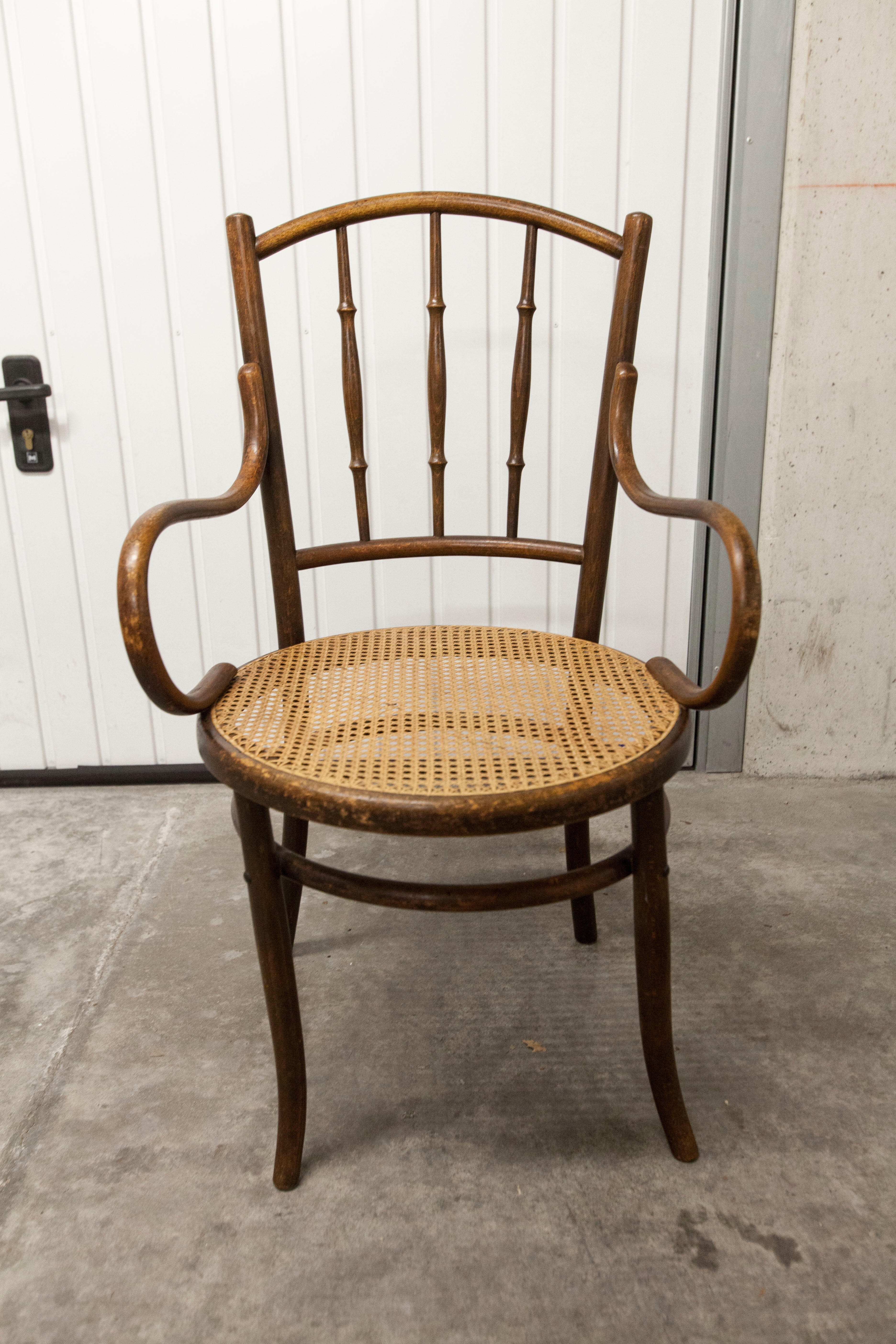 Fauteuil scandinave Fischel cannage 1900