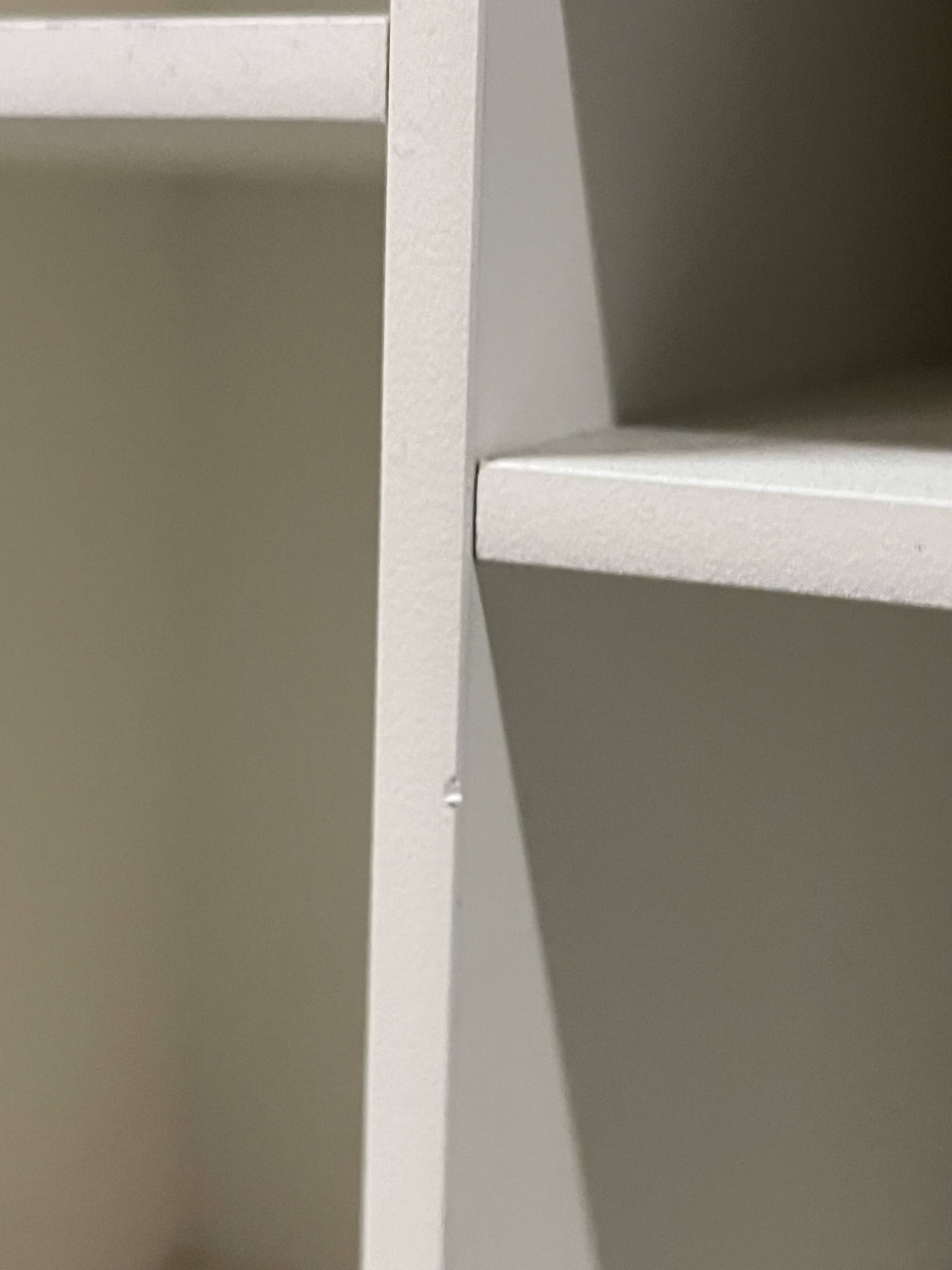 Random bookcase in white wood / W 81 x H 217 cm - MDF Italia