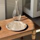 Vide poche, plat ou assiette circulaire en bois pétrifié beige clair D25