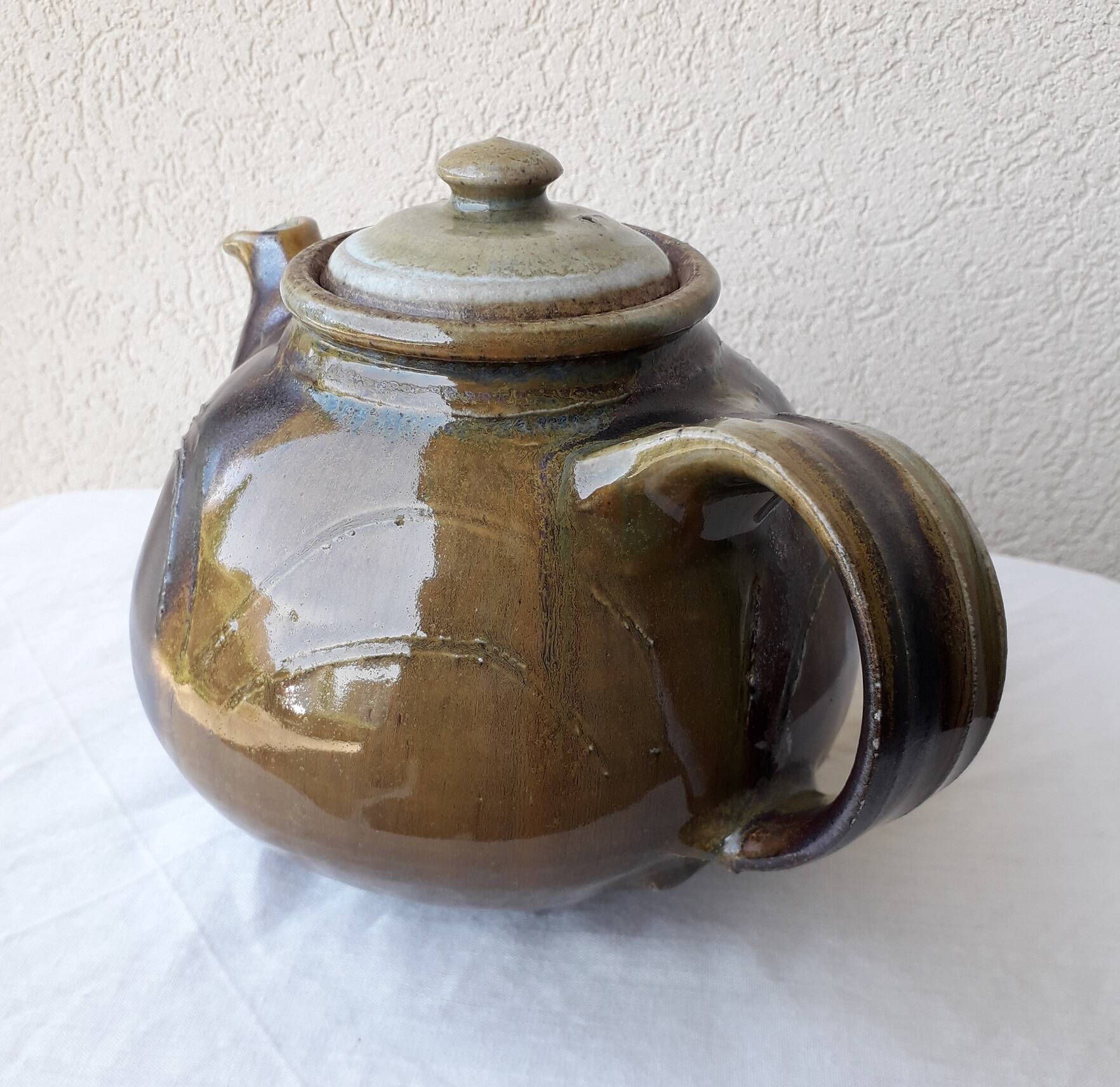 Boisbelle stoneware teapot and coffee pot