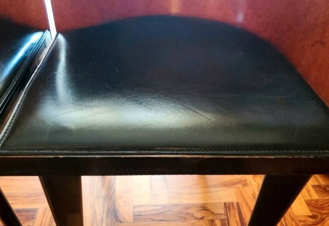 Toscana chairs designed by Piero Sartogo for Saporiti