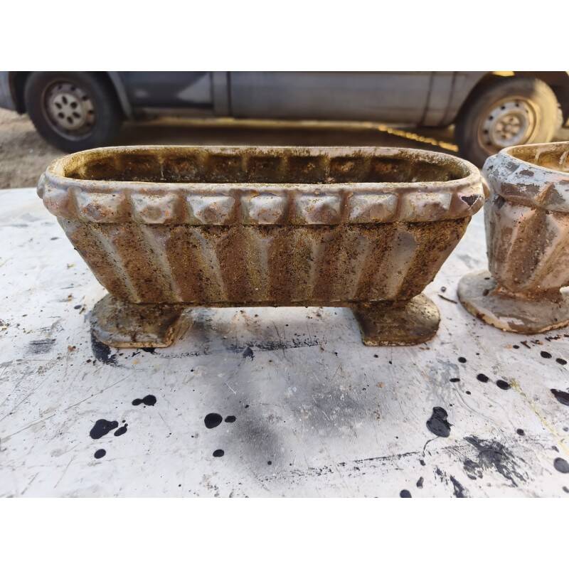 Pair of cast iron planters from 1900 in Charleville - Mézières