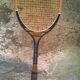 Raquette de tennis vintage