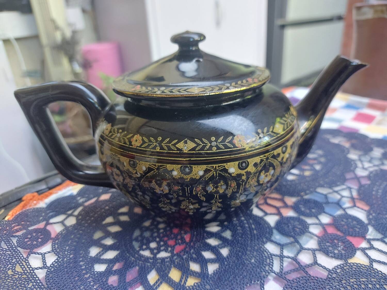 19th century teapot Sarreguemines