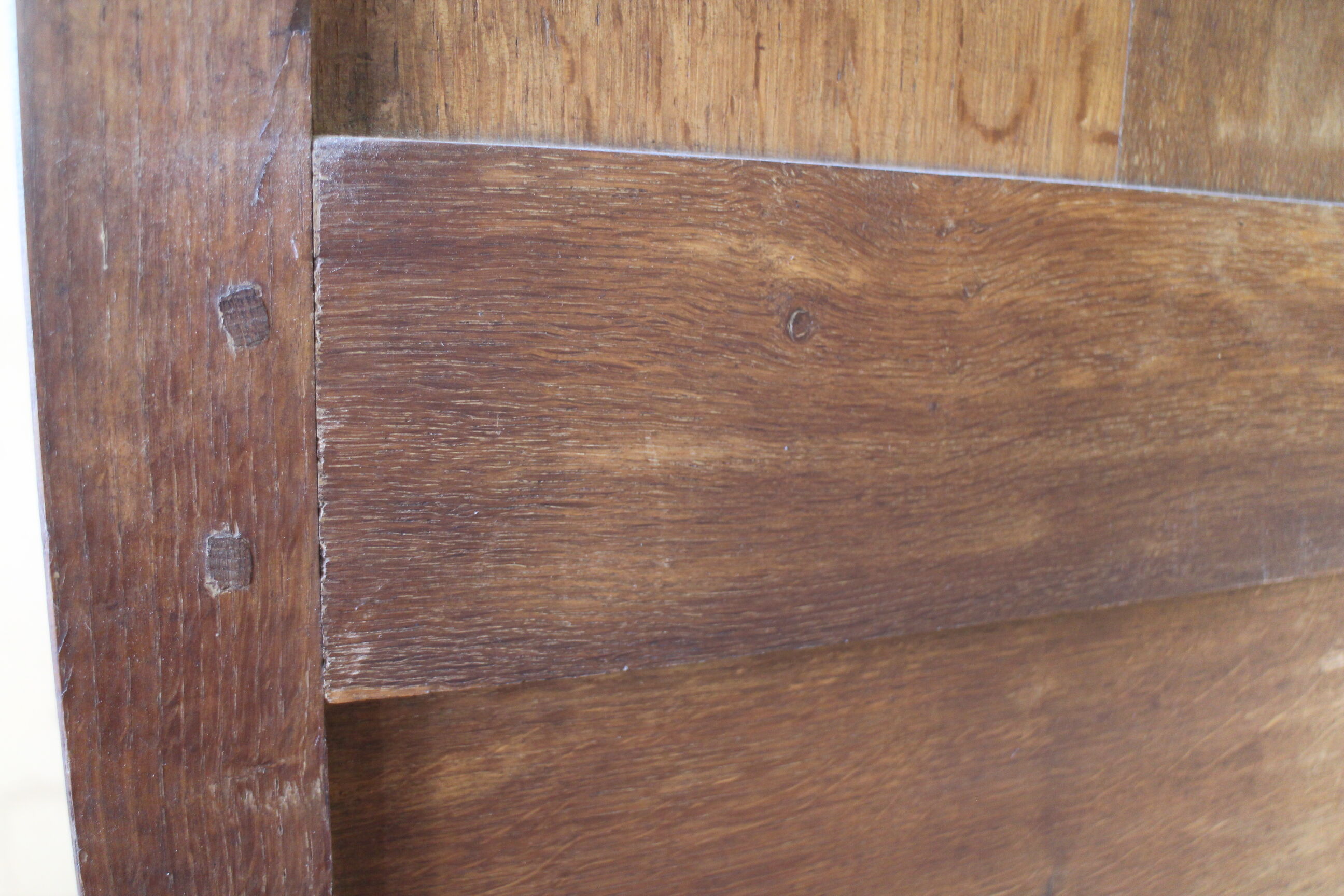 Armoire en chêne clair XIX ème