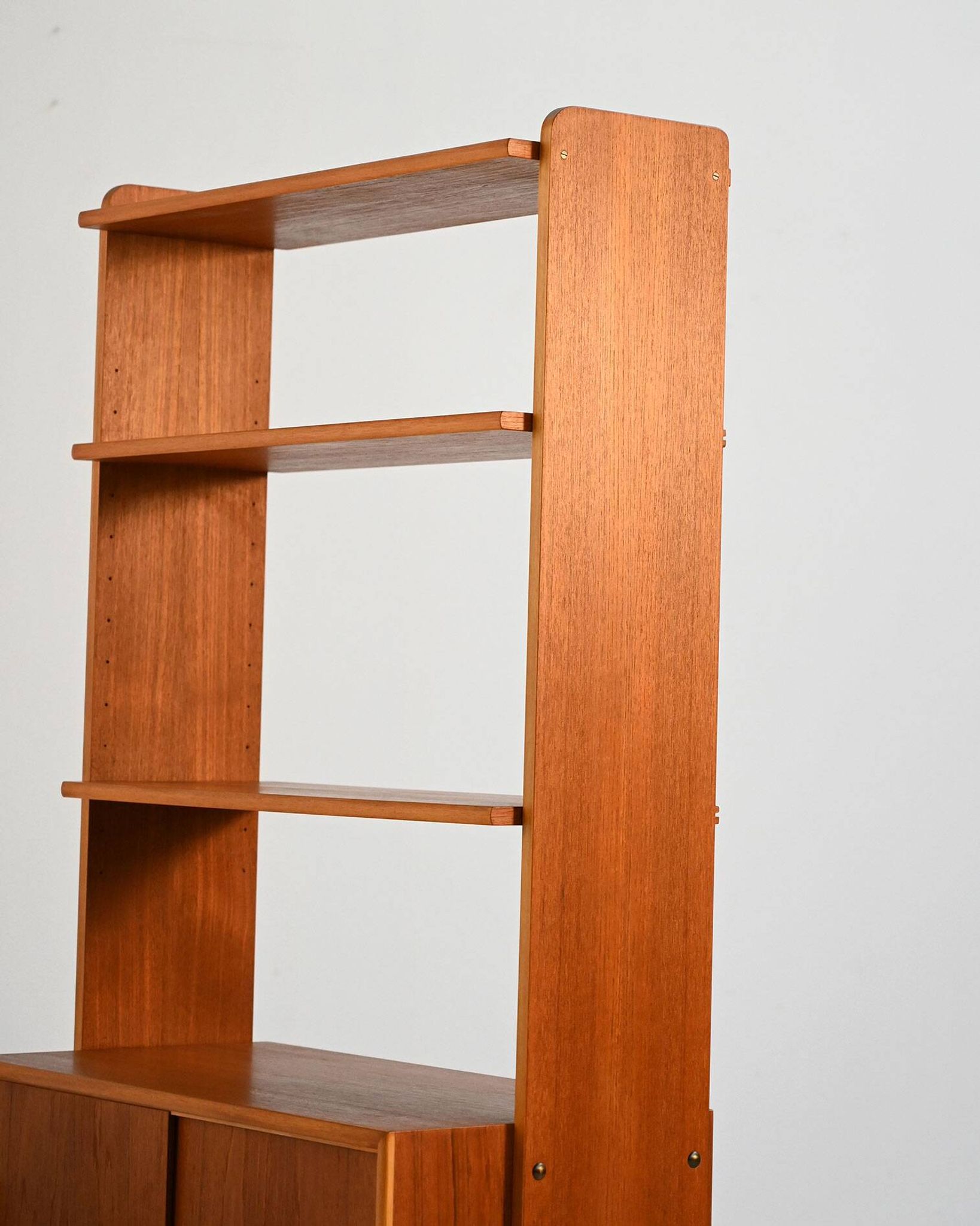Scandinavian teak shelving unit with sliding doors, 1950s/60s
