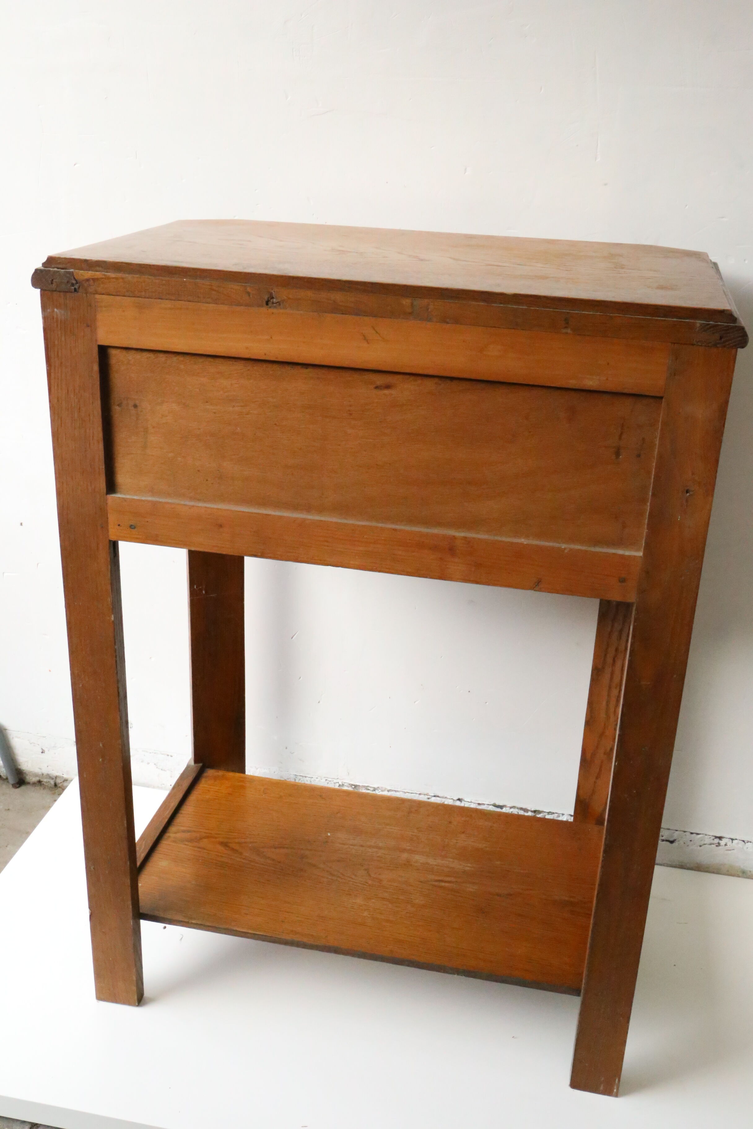 Art deco floral carved healing, 1920s