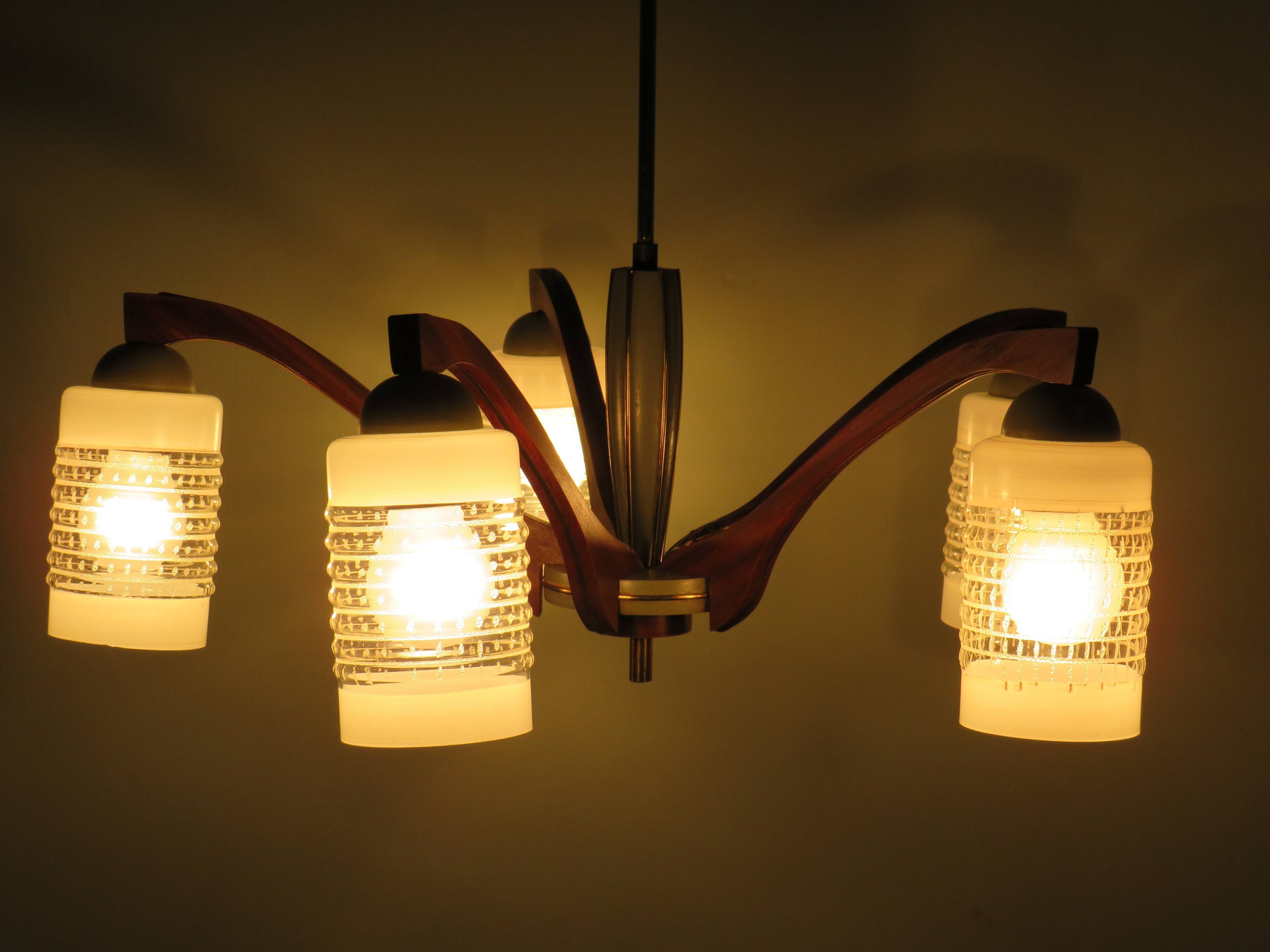 Chandelier, teak and engraved glass, 1950 Italy