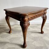 Grande table d'appoint en bois avec pieds en cabriole