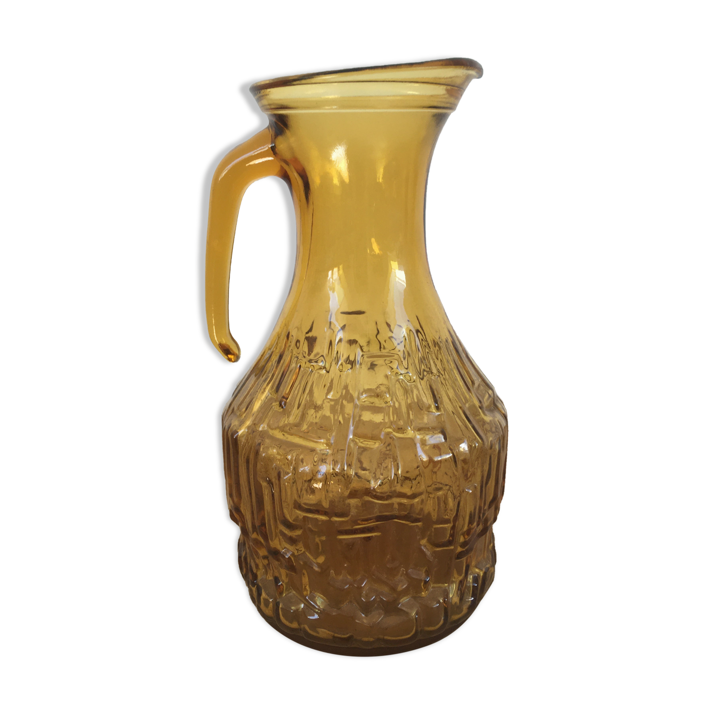 Carafe en verre ambré
