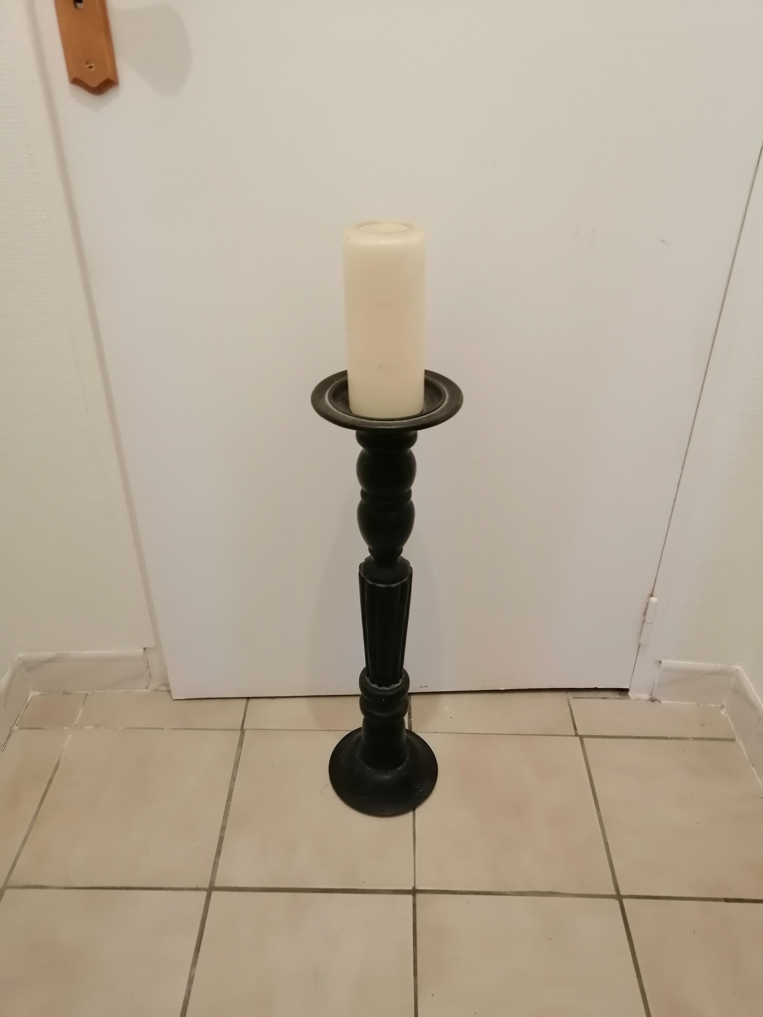 Chandelier en bois