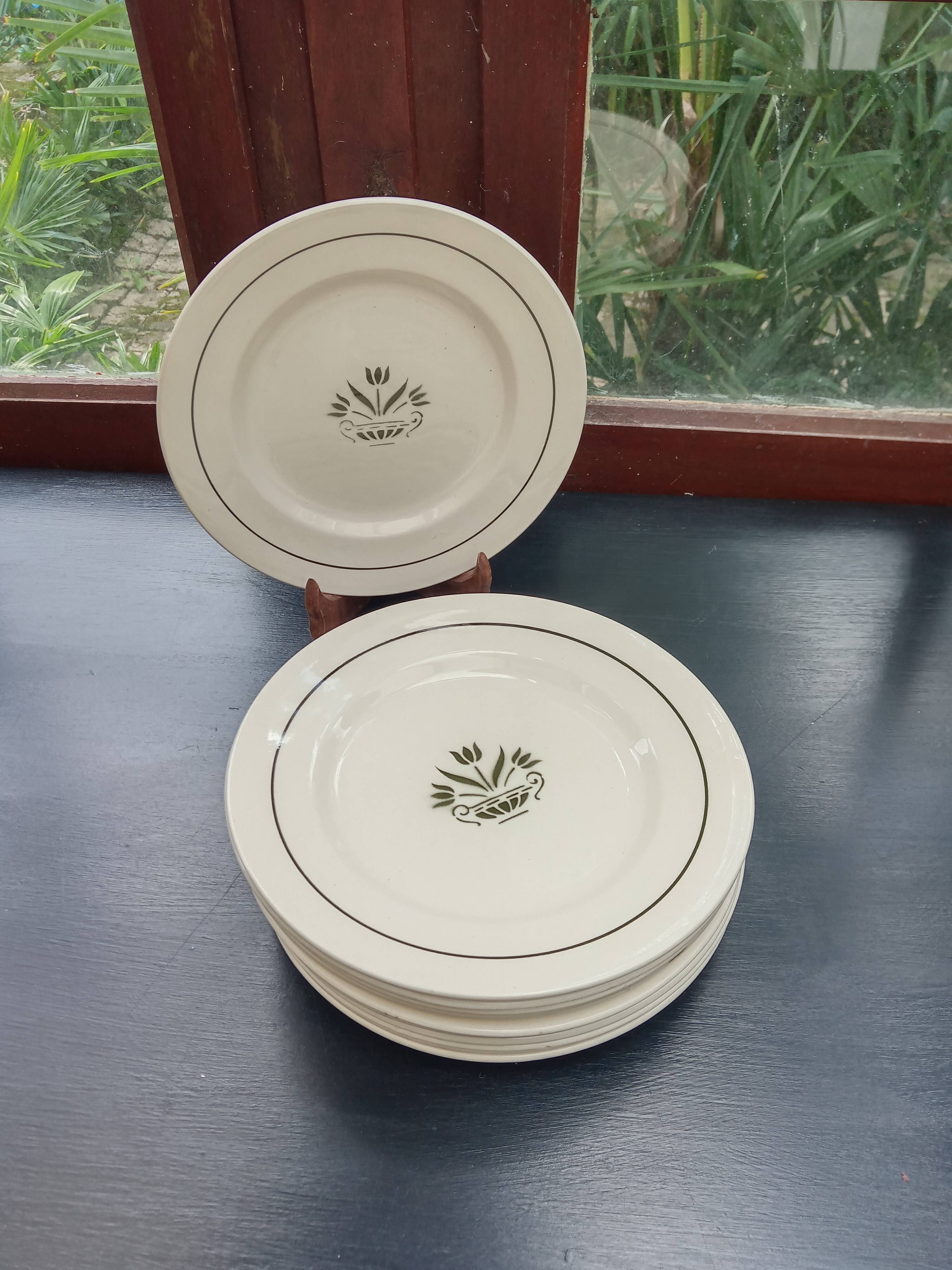 12 Terre de Fer Marmoz flat plates