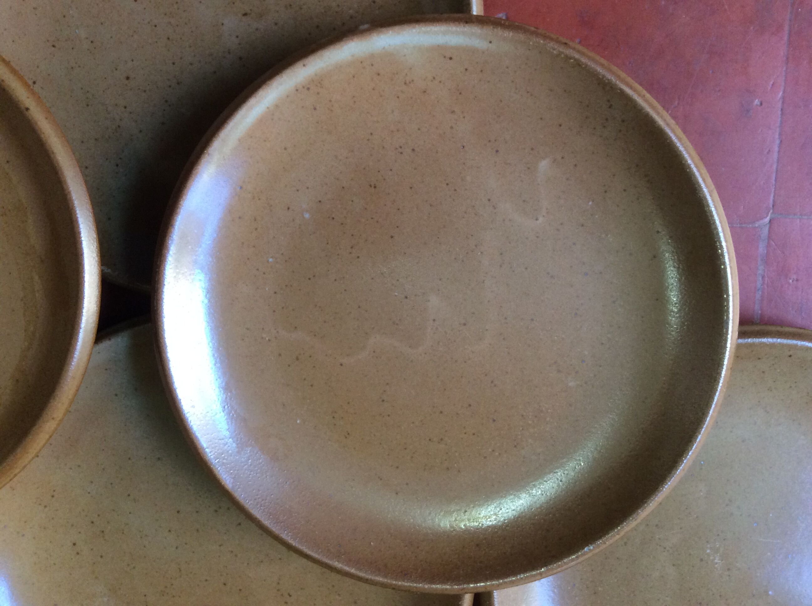 6 assiettes à desset en grès vintage