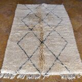 Beni Ouarain Moroccan Berber rug with black diamonds New 210 x 140 cm