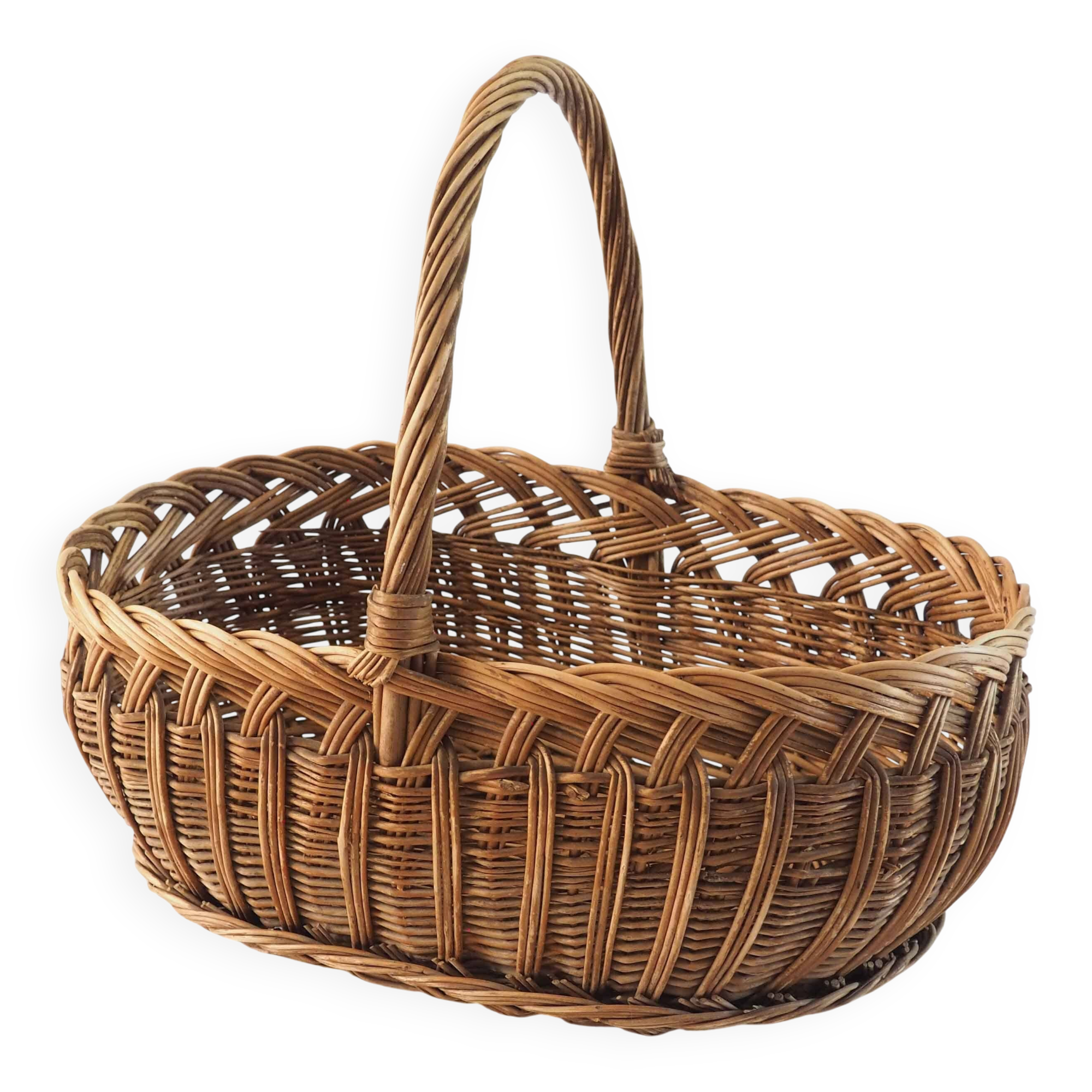 Rattan basket weaving