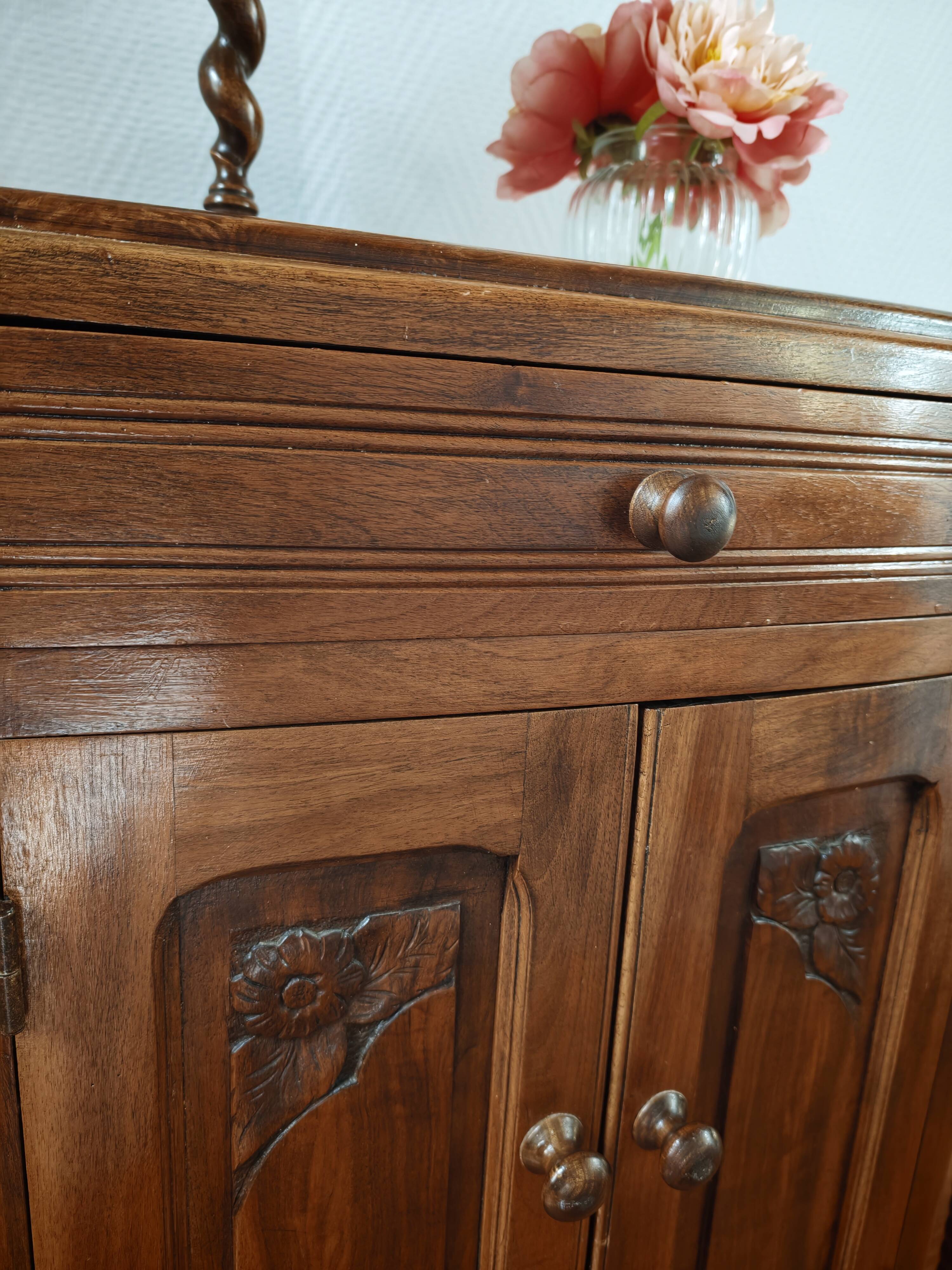 Confiturier en noyer – meuble de rangement ancien 1930-40