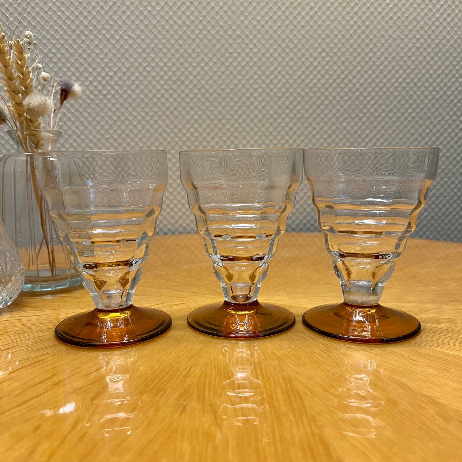 Set of 3 Art Deco glasses