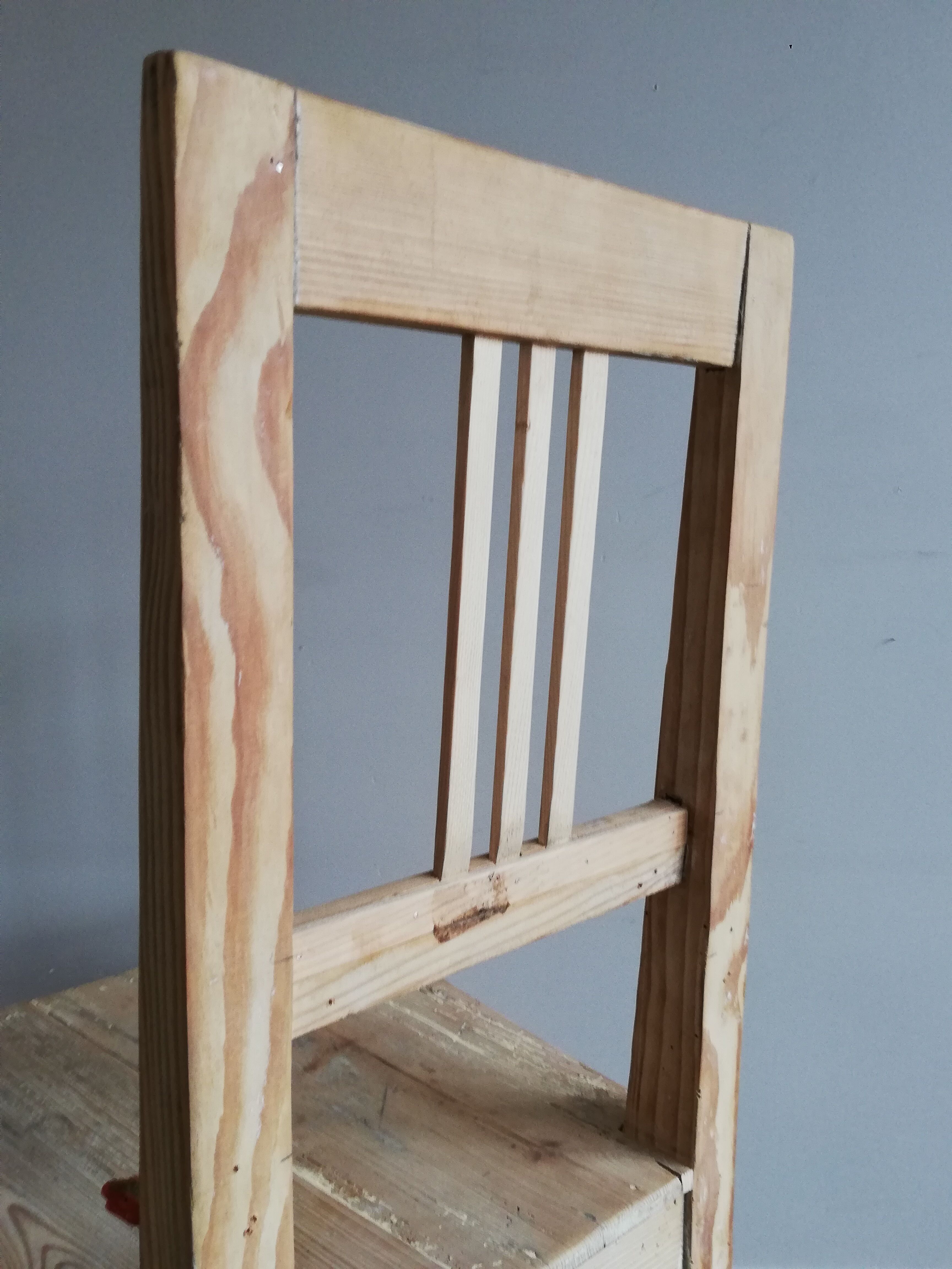 5 vintage wooden chairs