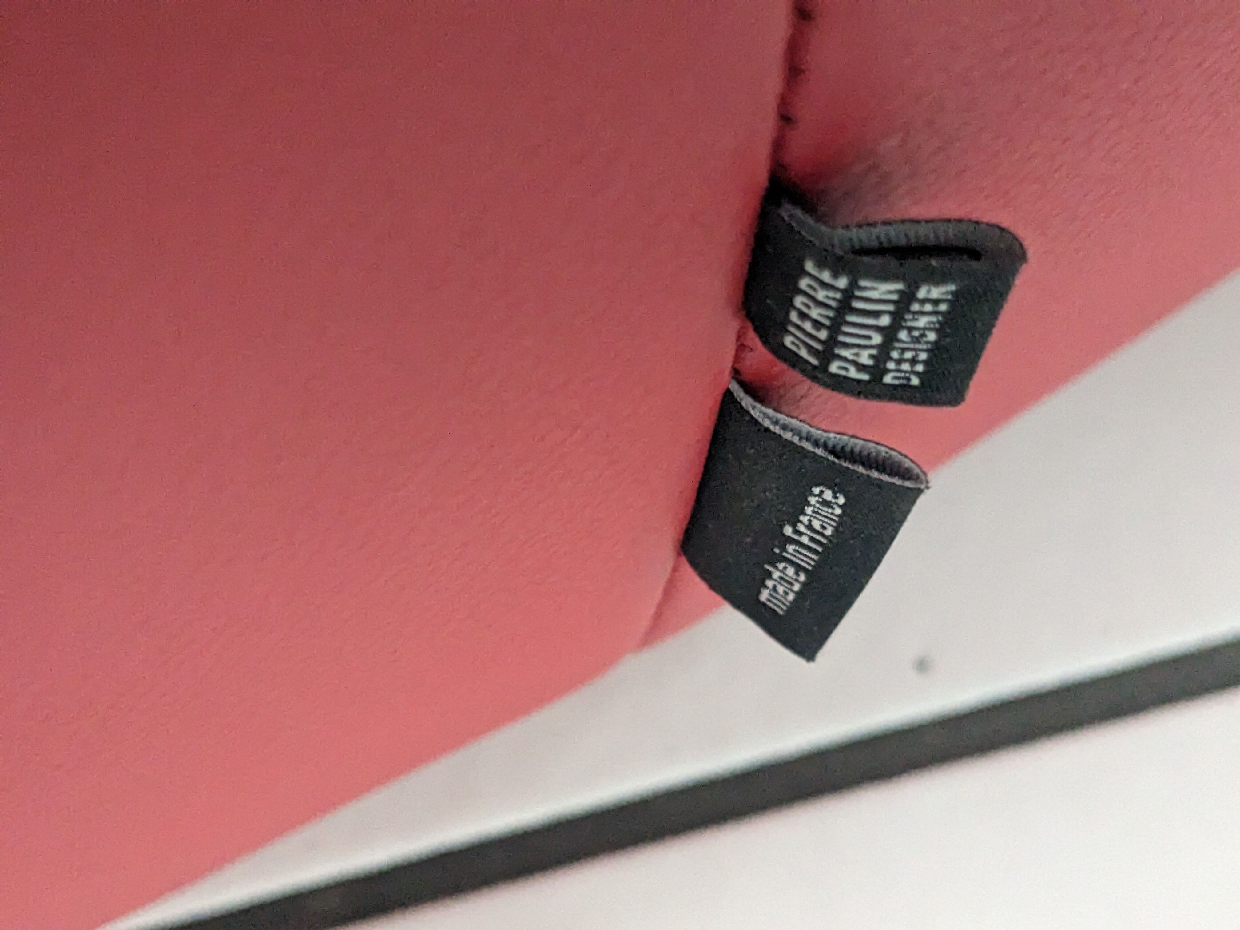 Leather sofa by Pierre Paulin by Ligne Roset