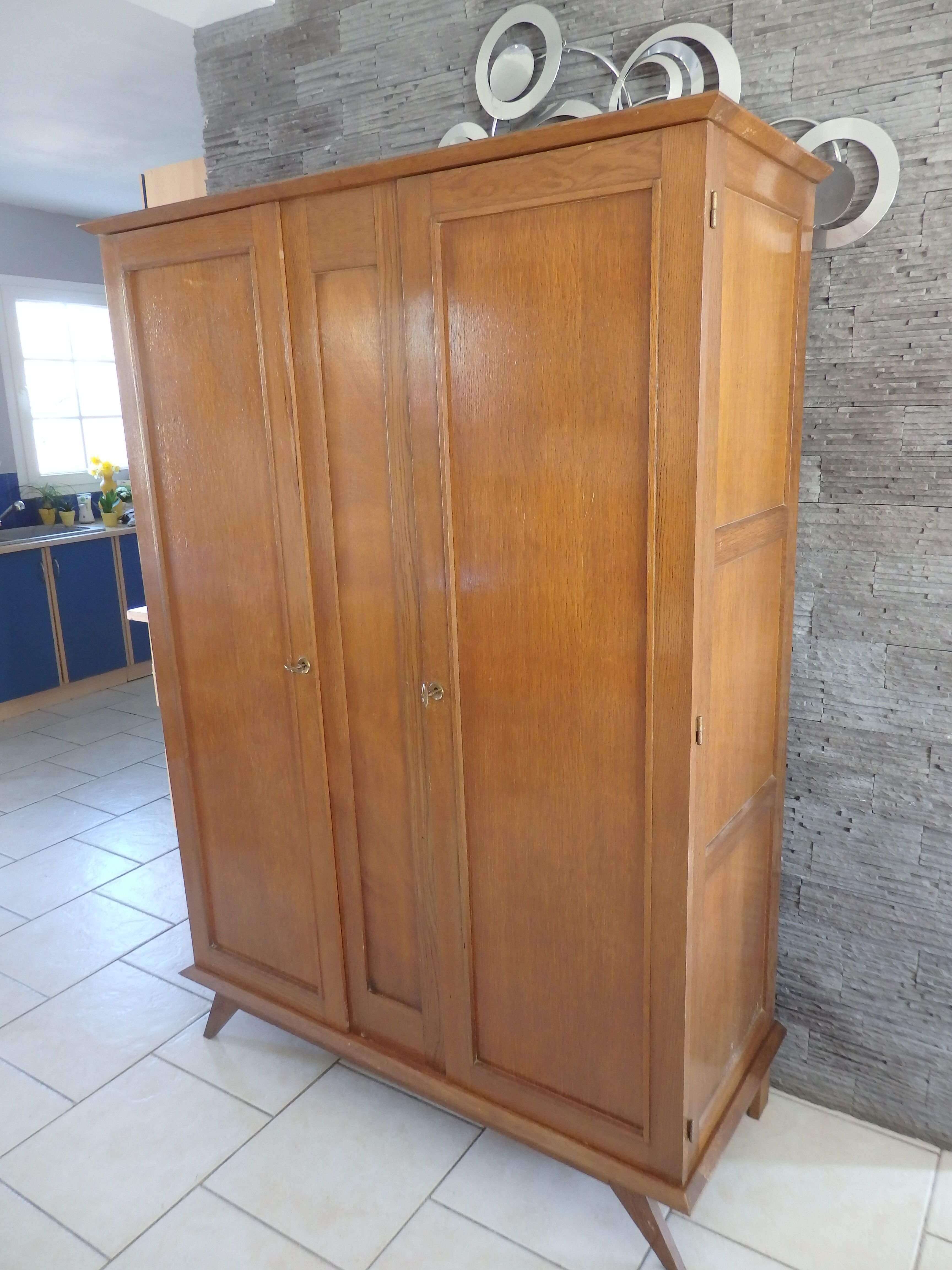 Wardrobe vintage Scandinavian compass feet