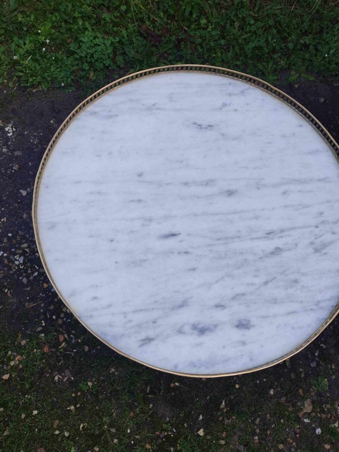 Bouillotte coffee table with antique marble top, Louis XVI style