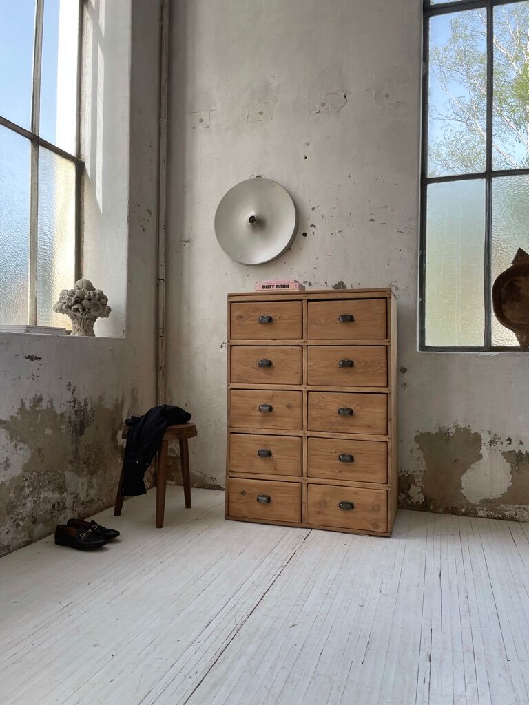 Craft furniture with drawers shell handles