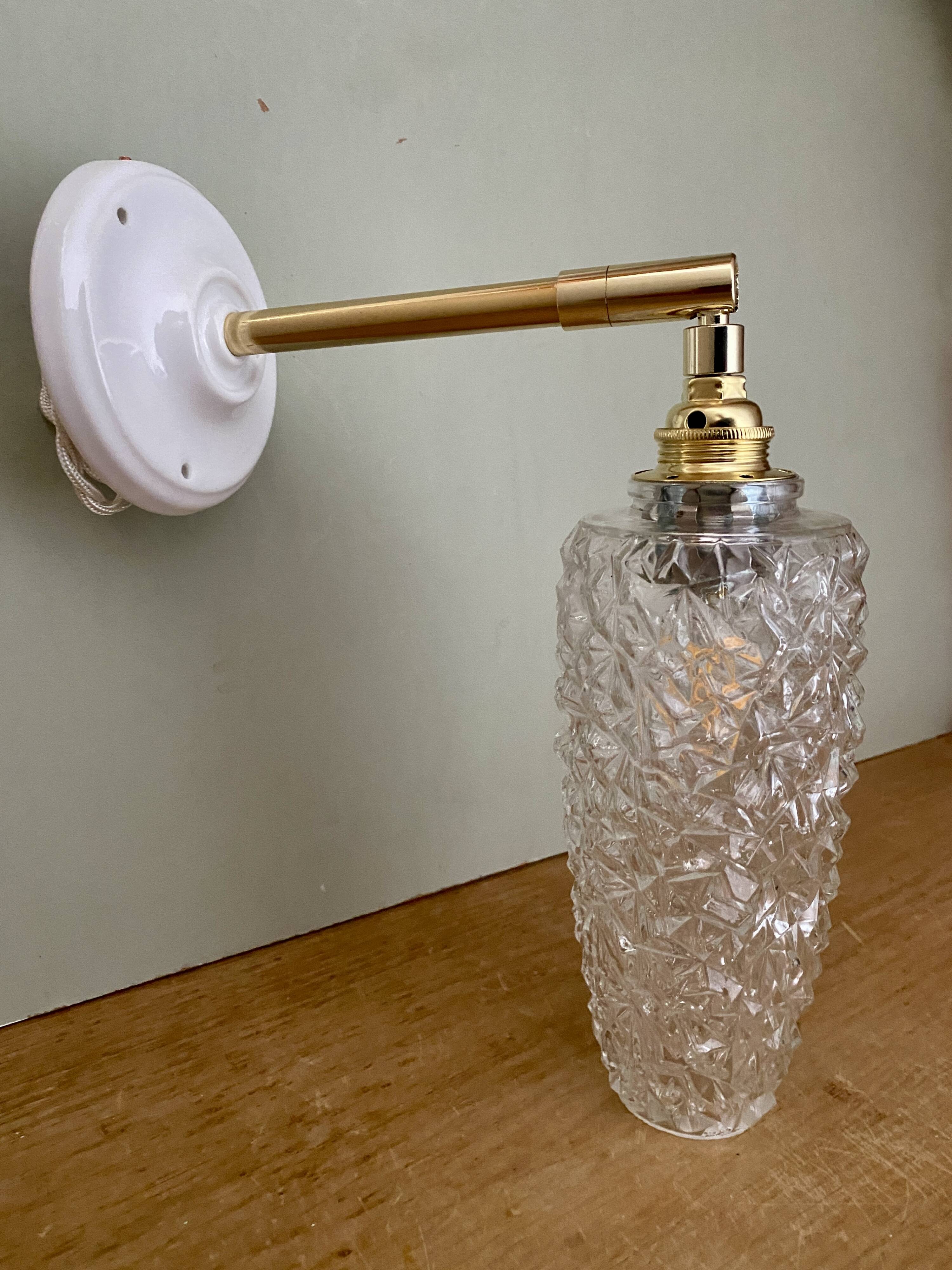 Vintage tulip wall light in diamond-point glass