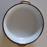 Egg dish in steel enamelled decorations Vintage