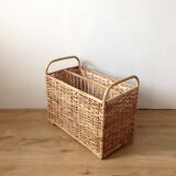 Porte revue en rotin