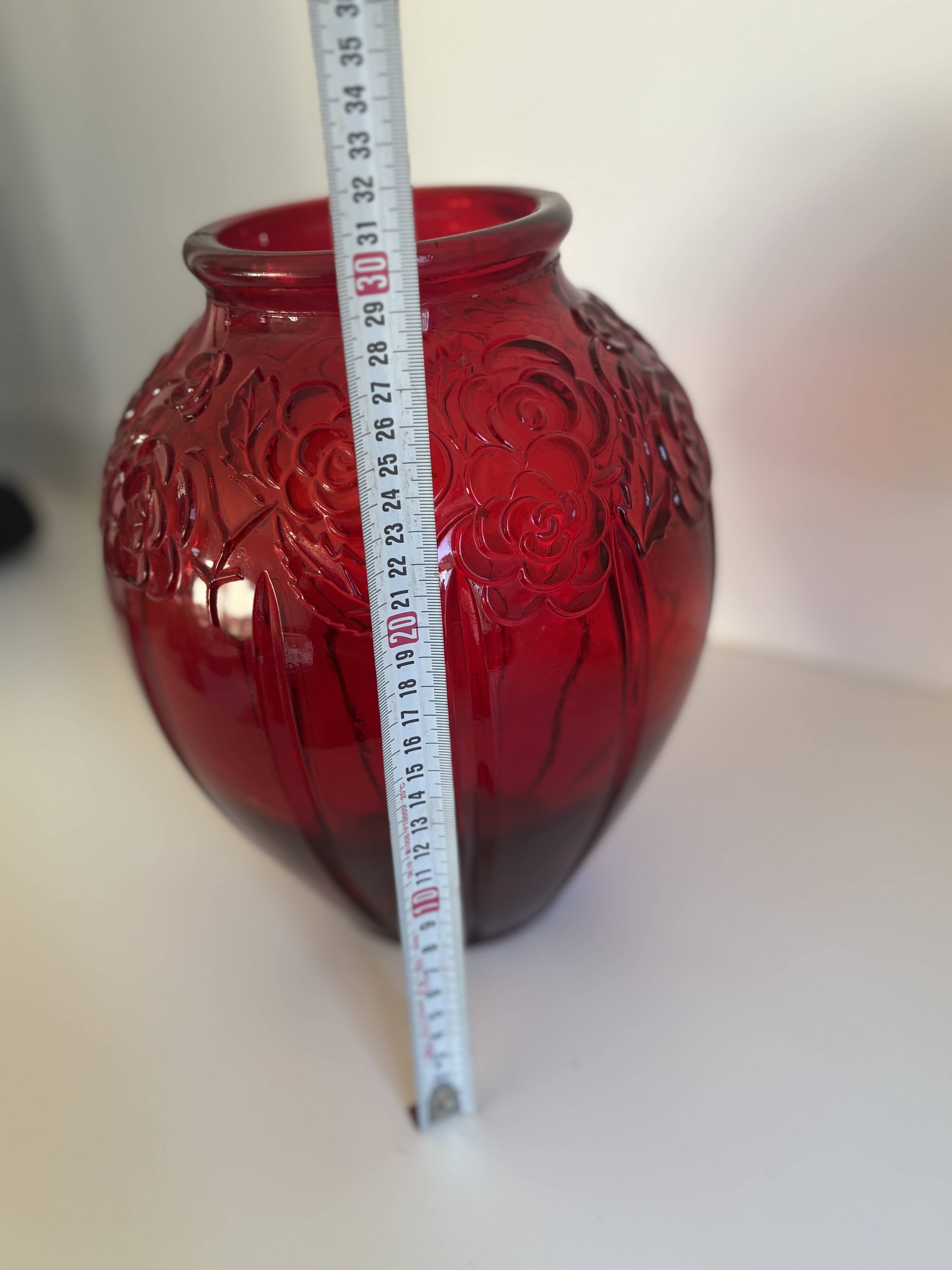 Large volute vase in pressed glass Art Deco