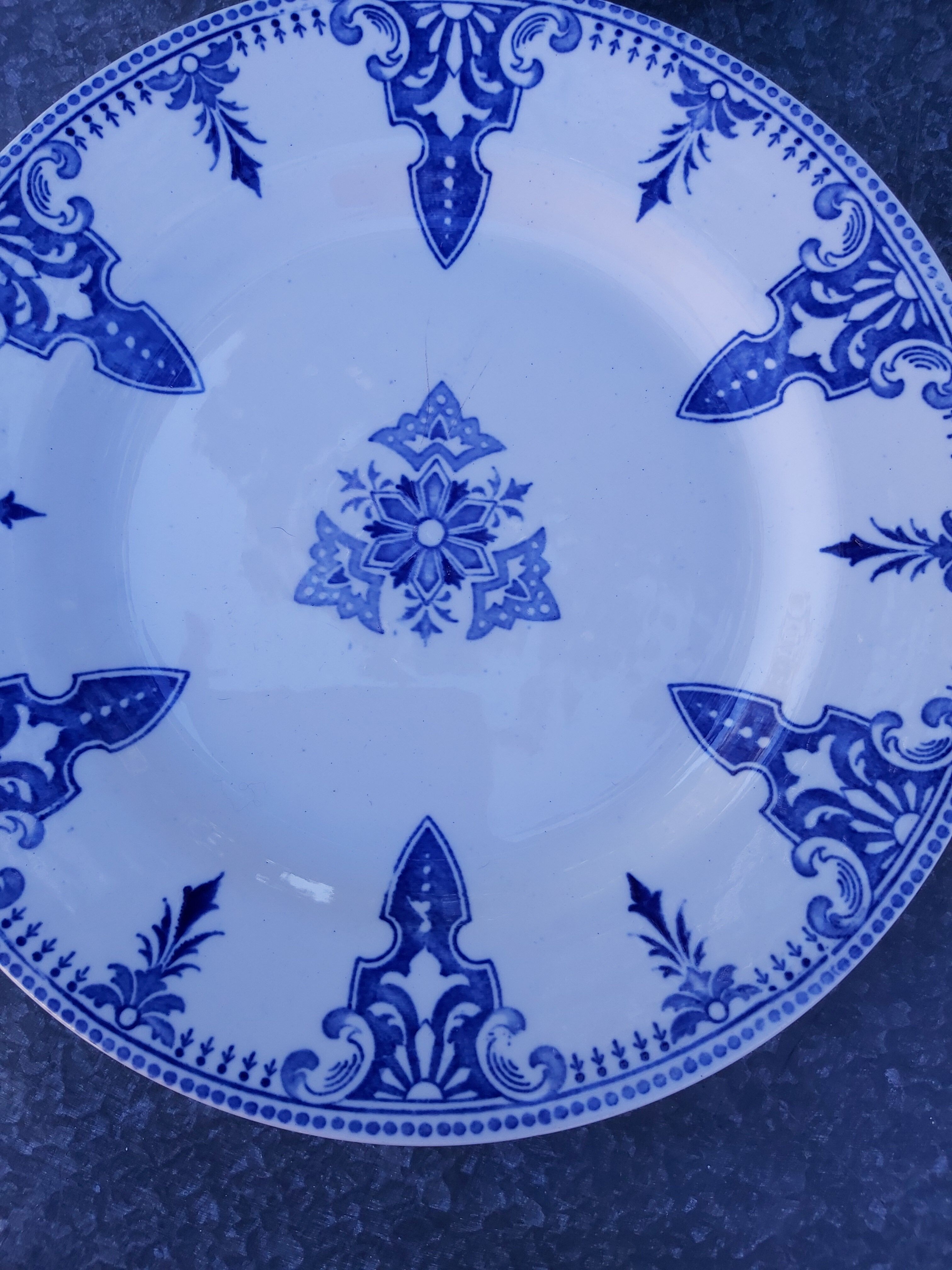 4 plates Lunéville model Petersburg