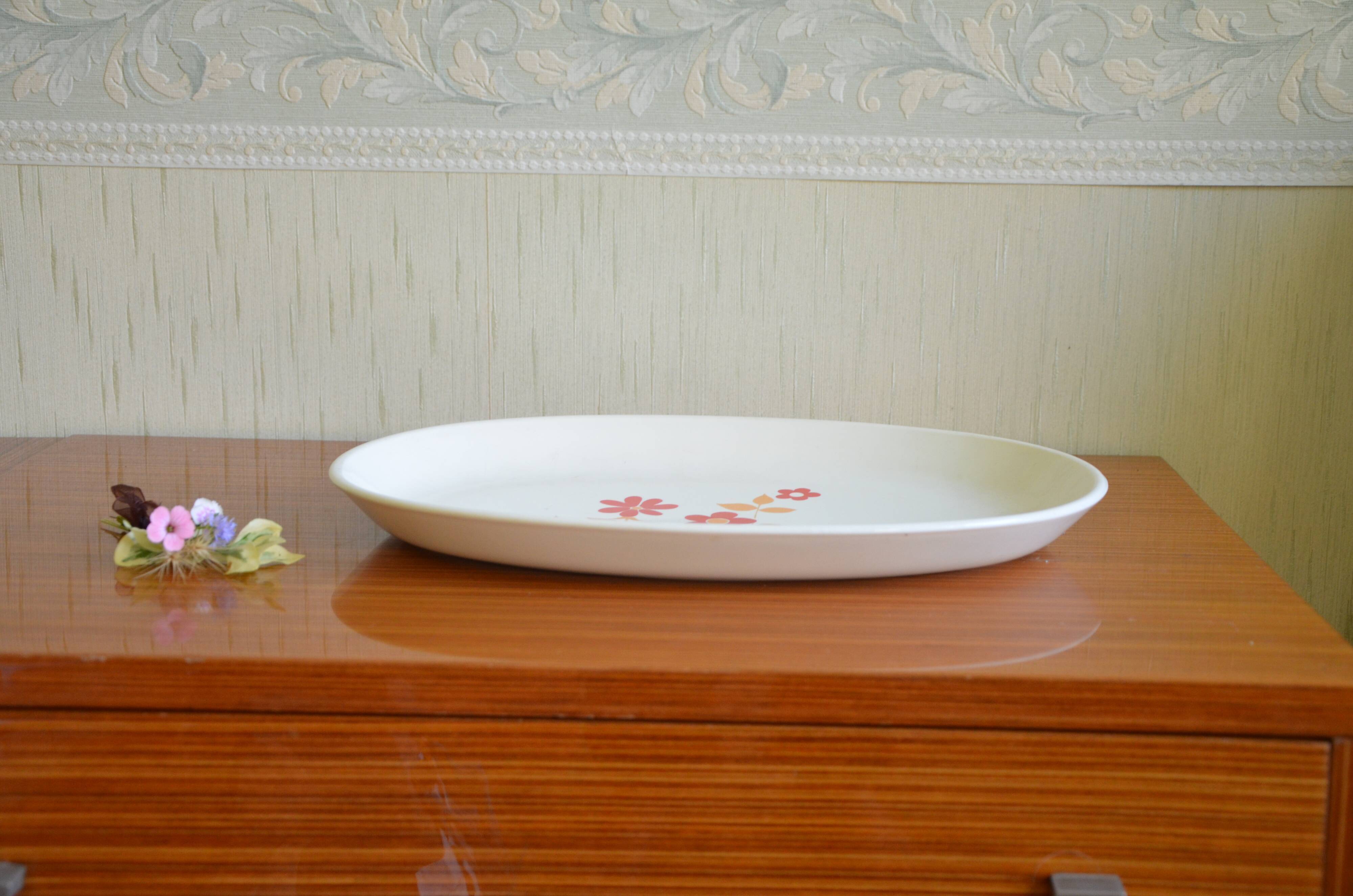 Sovirel oval orange flower pattern dish