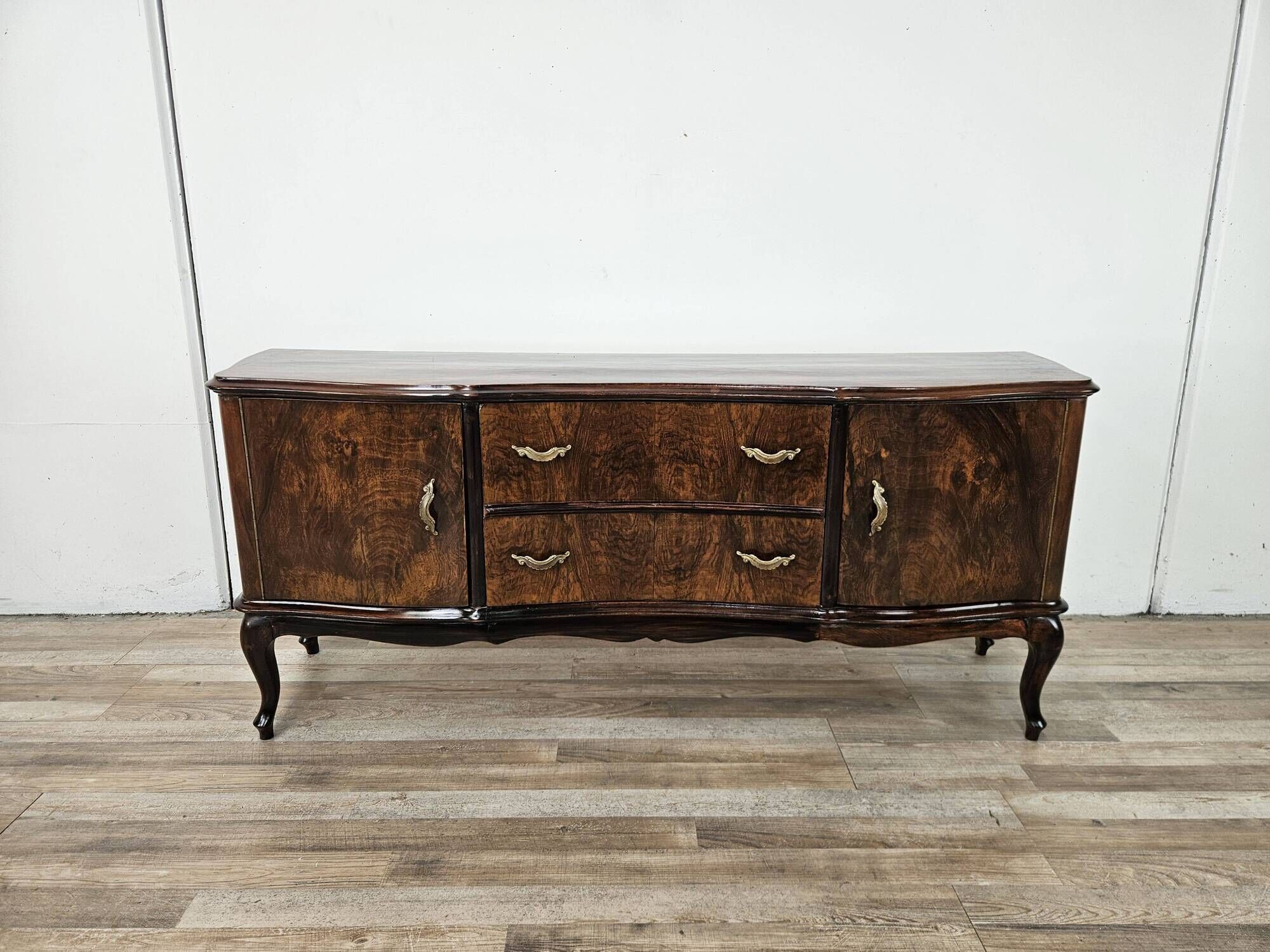 Chippendale walnut burl vanity, 1940