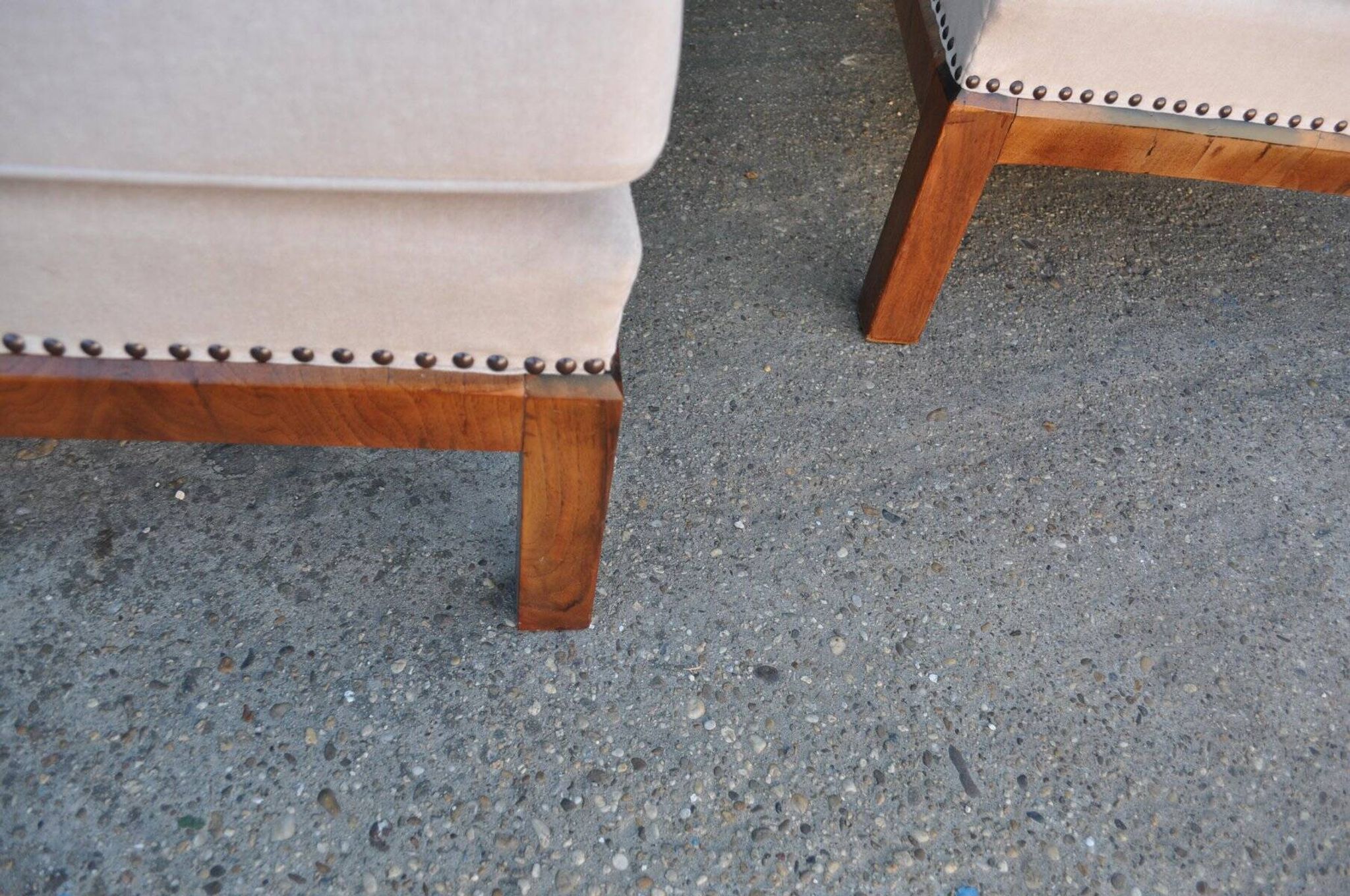 Pair of Art Deco brown and cream chairs in cherry wood and fabric, 1930s.