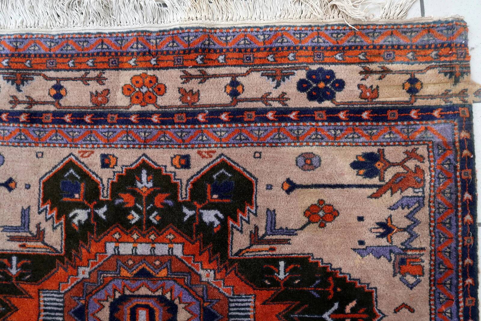 Handmade vintage Caucasian Kazak rug 4' x 6.9' (123cm x 213cm) 1960s