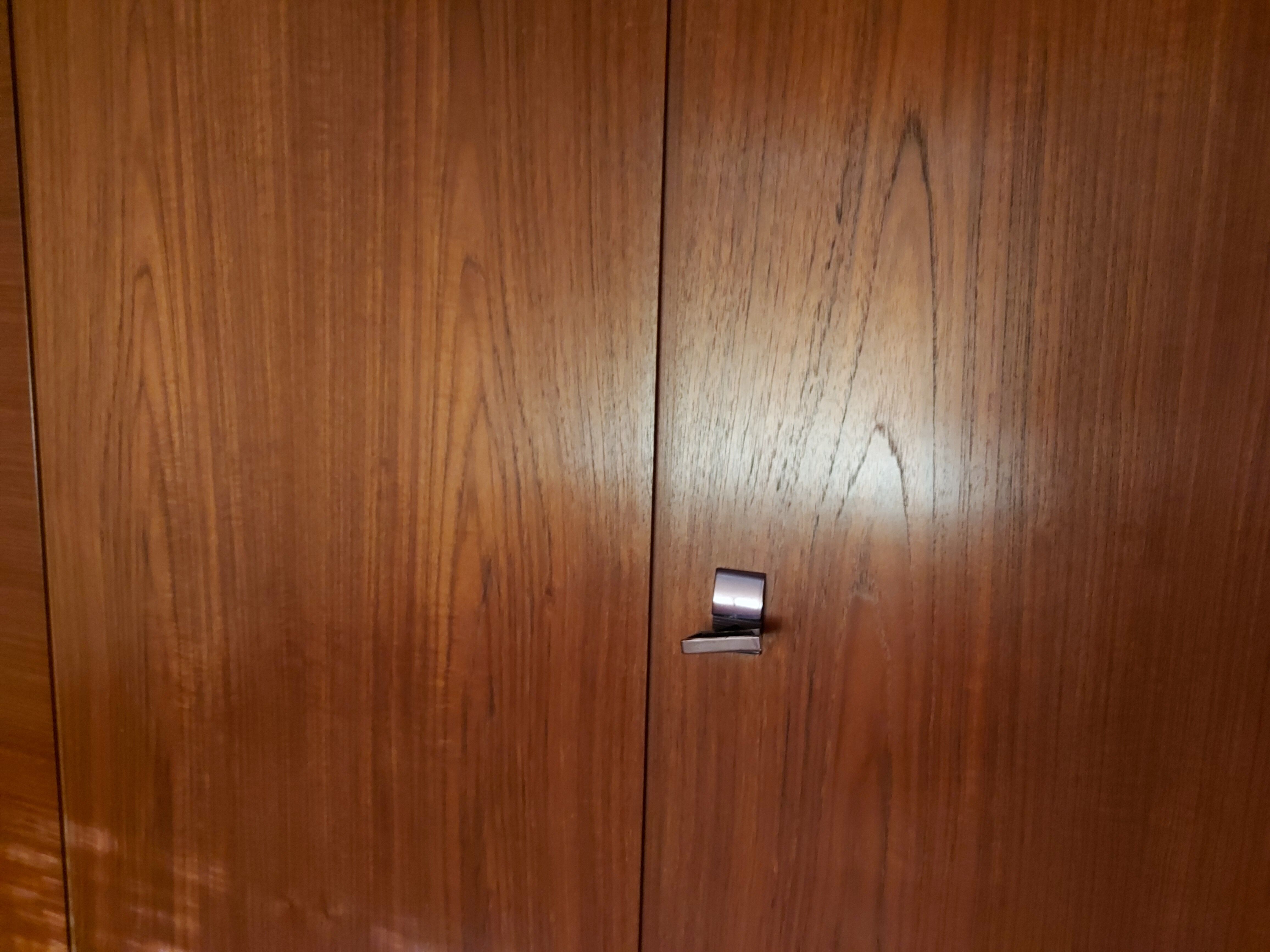 Vintage cabinet in palissandre