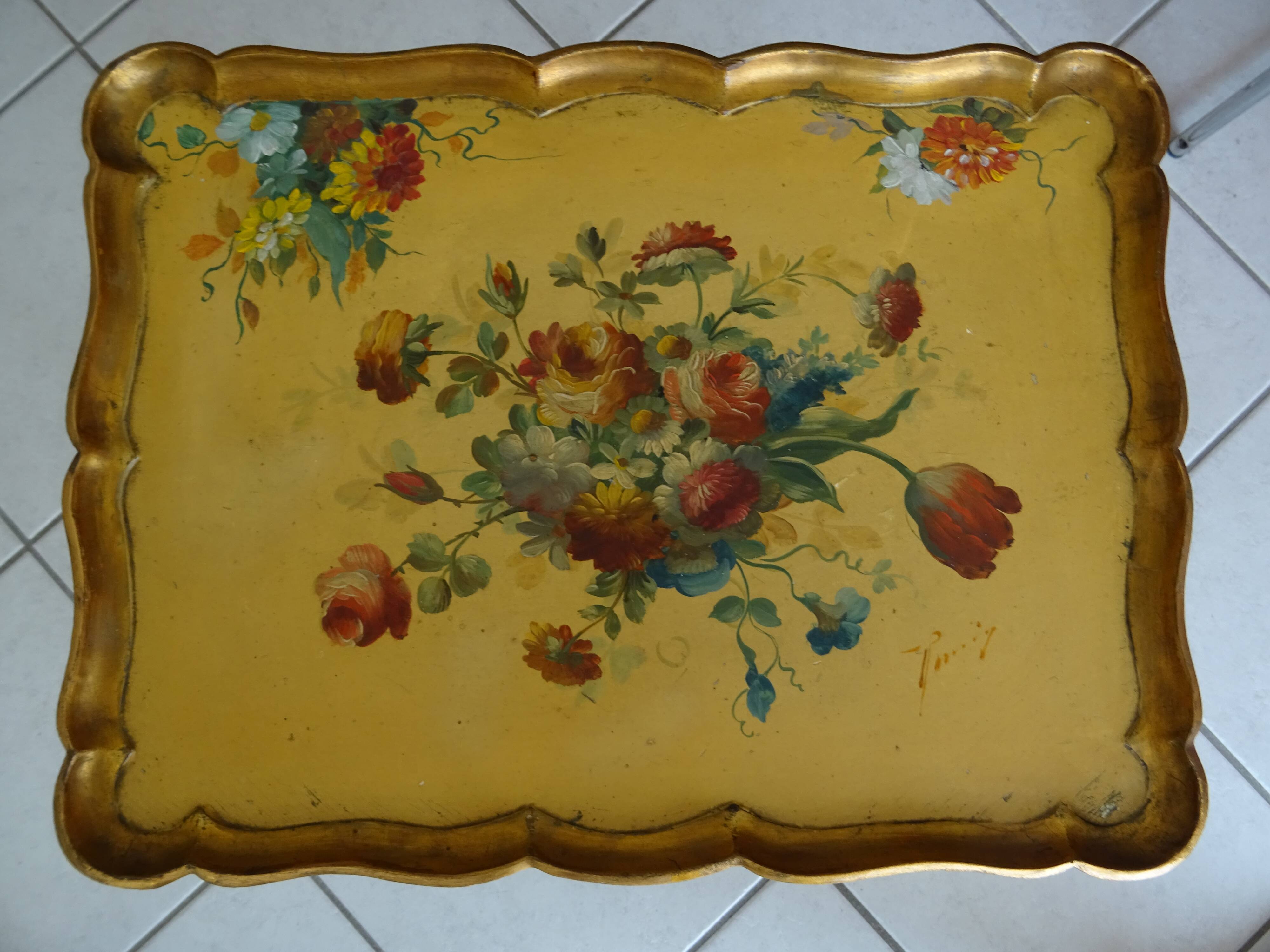 Side coffee table gilded wood decoration flowers year 60