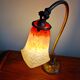 Lampe de bureau art déco en bronze et tulipe signée Schneider, années 1920