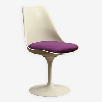 Tulip Chair by Eero Saarinen for Knoll Swivel