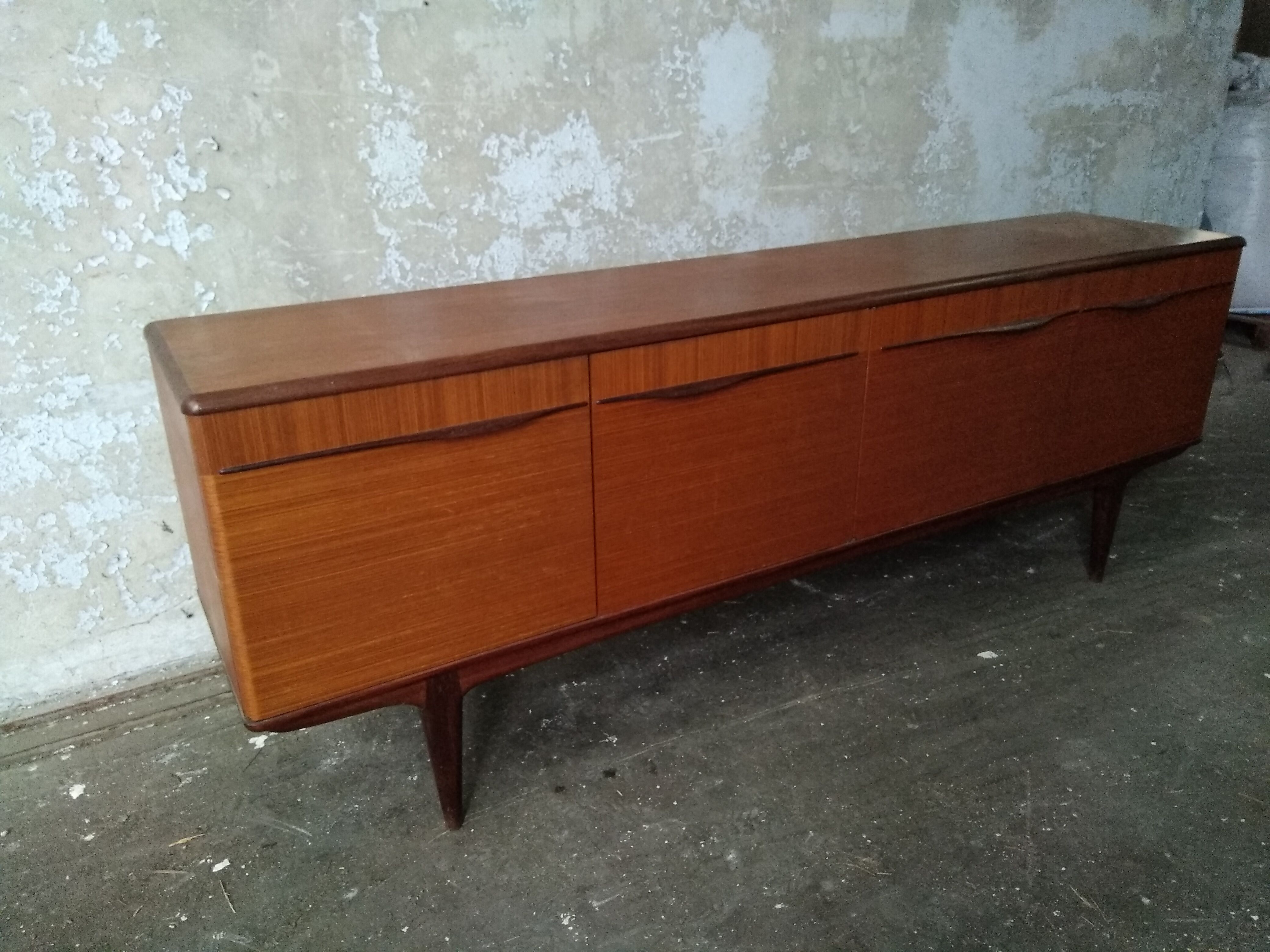 Scandinavian enfilade