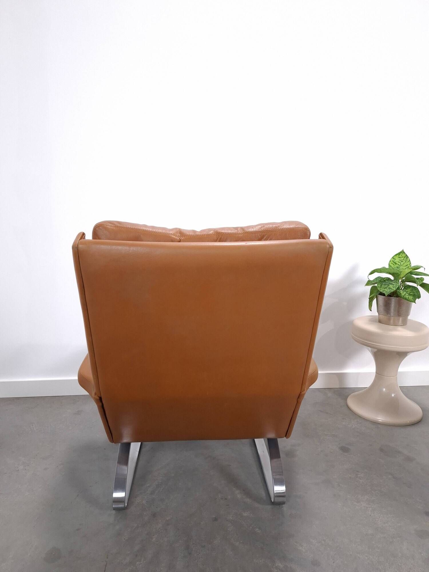 Vintage COR Swing armchair with ottoman, Reinhold Adolf, cognac leather