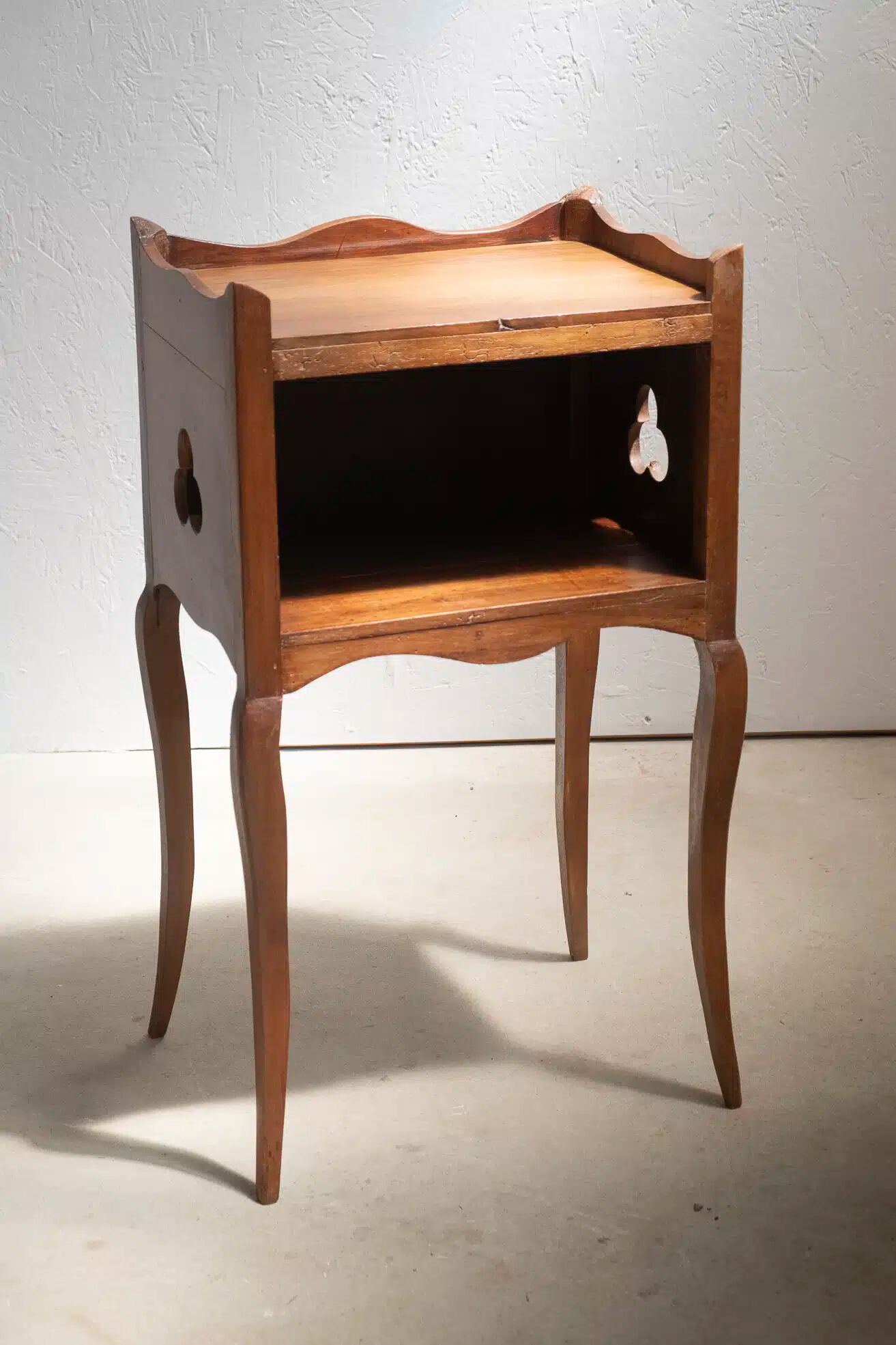 Petit meuble d’appoint / chevet « Adèle »