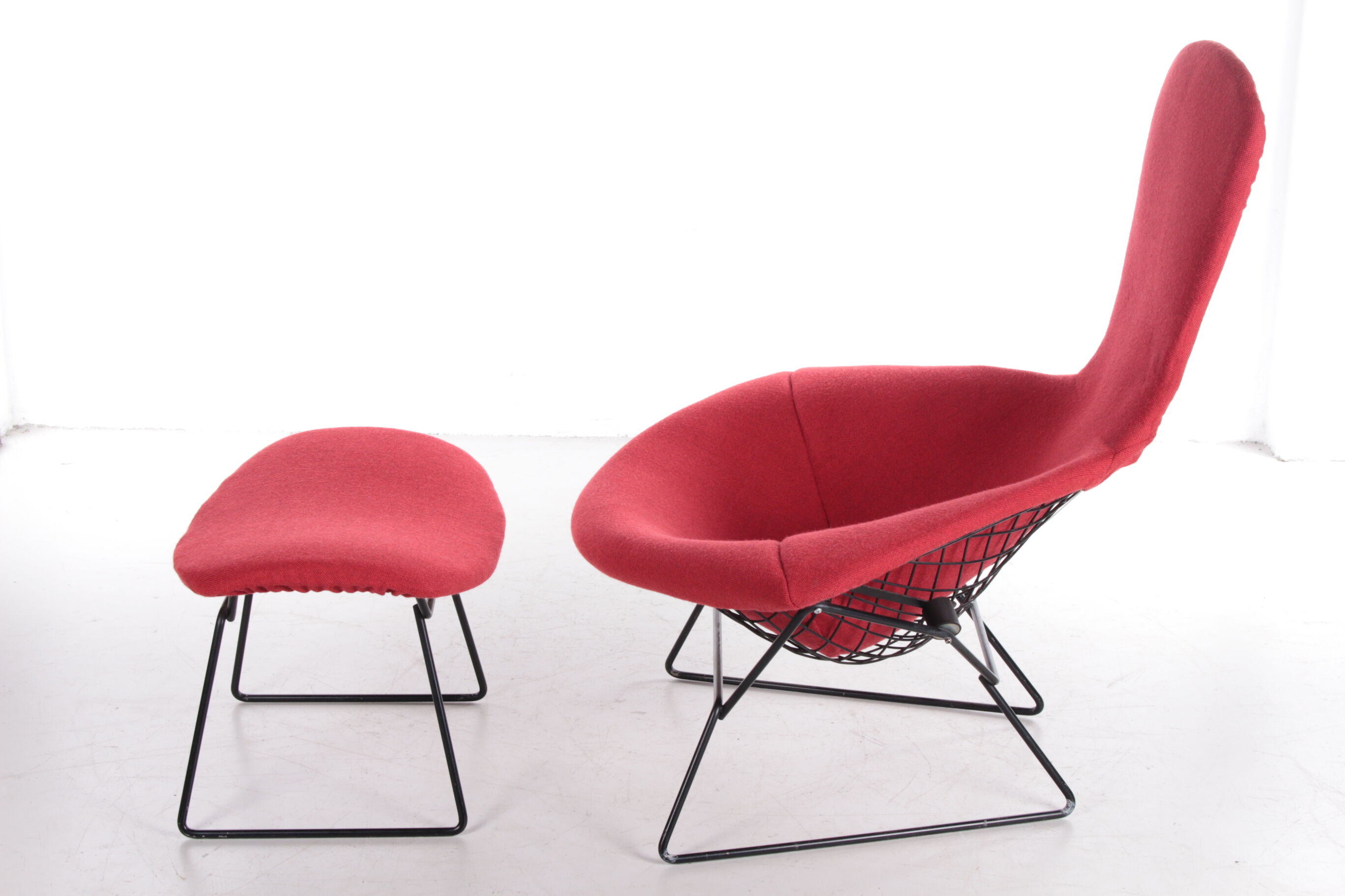 Design Harry bertoia for Knoll, Model Bird Armchair with Ottoman, 1980s