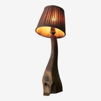 lampe en bois d'Olivier Brut de forme libre